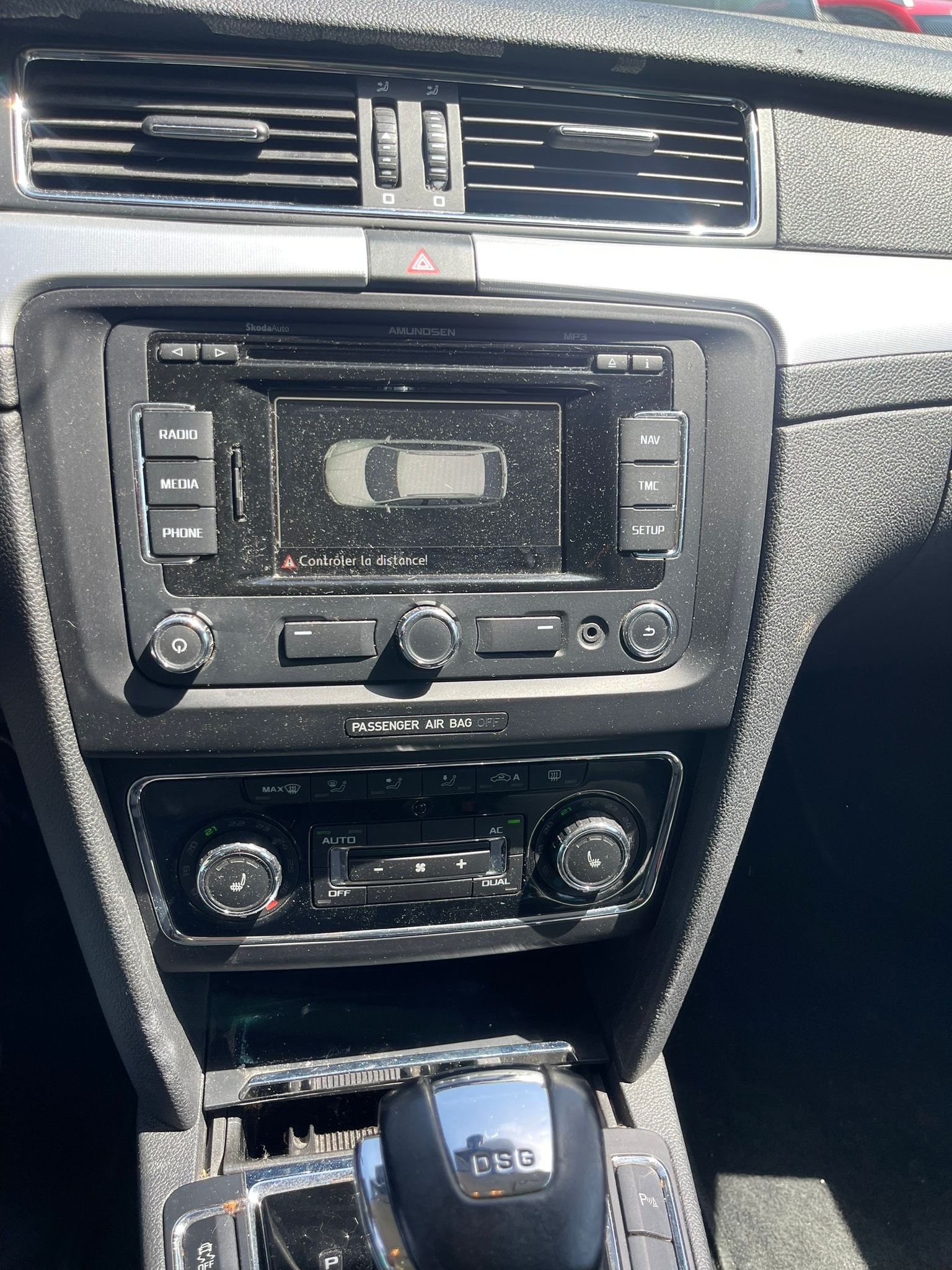 SKODA Superb Combi 1.8 TSI Elegance DSG-image-10