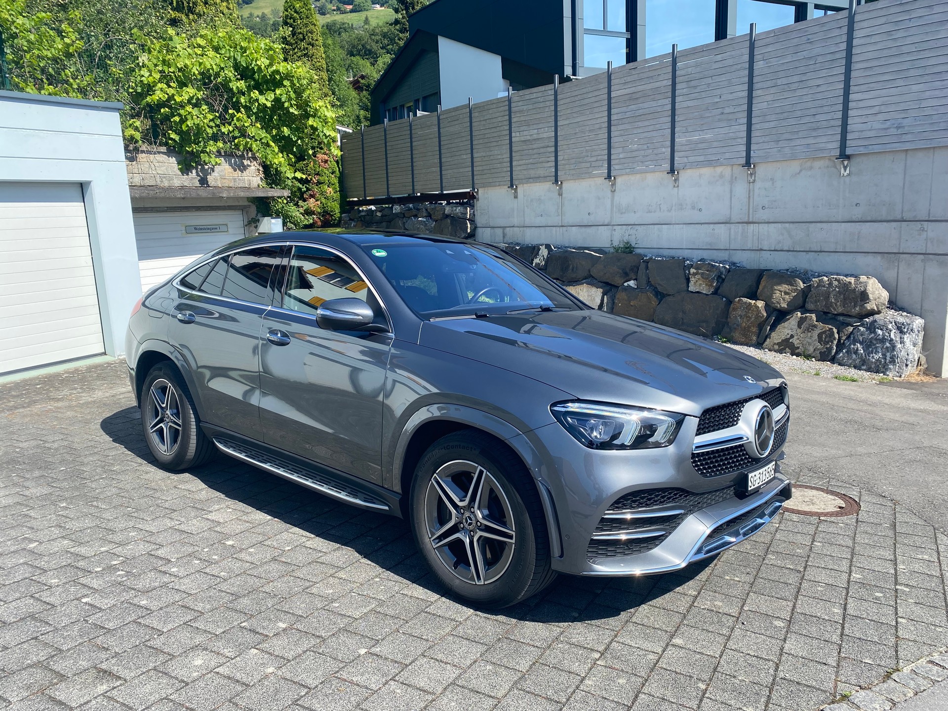 MERCEDES-BENZ E 4 matic-image-2