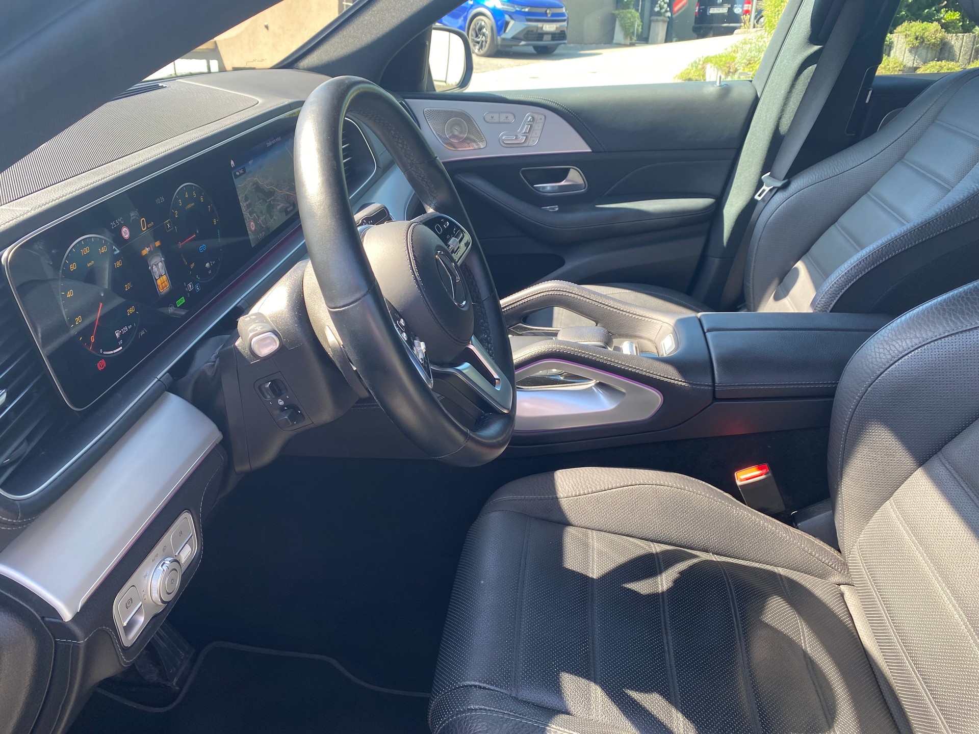 MERCEDES-BENZ E 4 matic-image-5