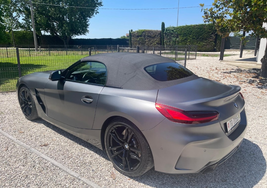 BMW M40i-image-5