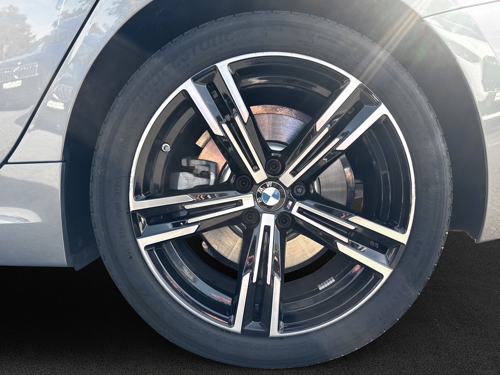 BMW 330e xDrive Steptronic M Sport-image-8