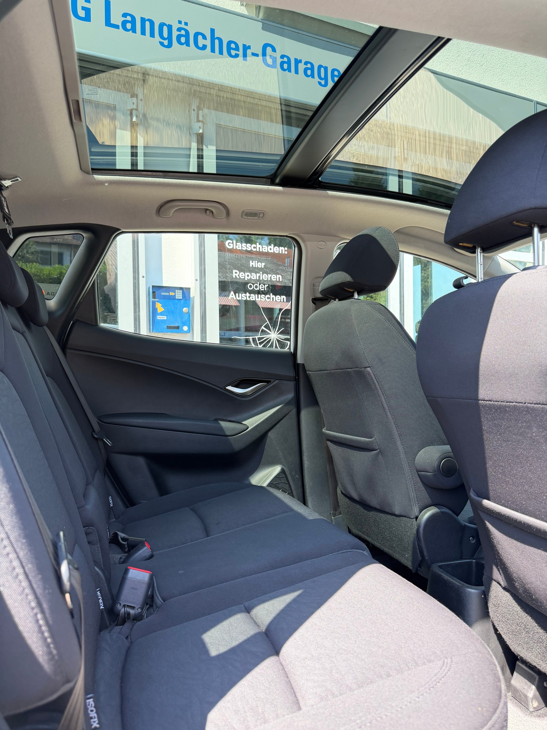 HYUNDAI iX20 1.6 Premium-image-8