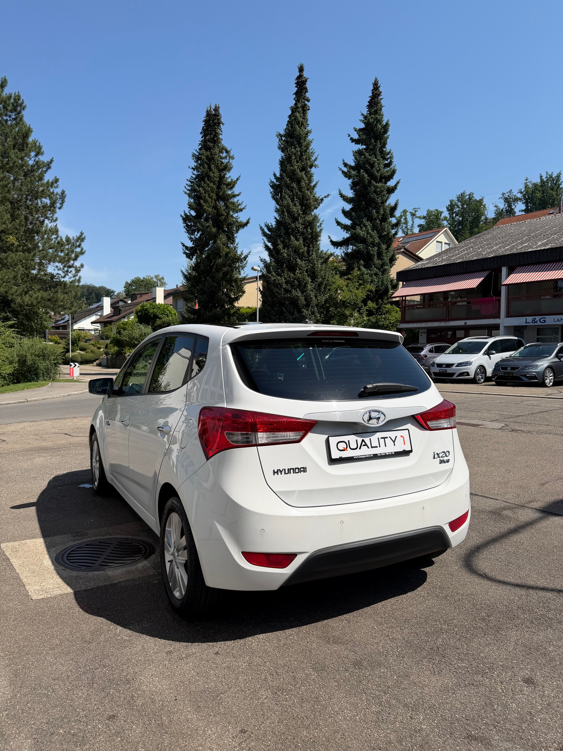 HYUNDAI iX20 1.6 Premium-image-3