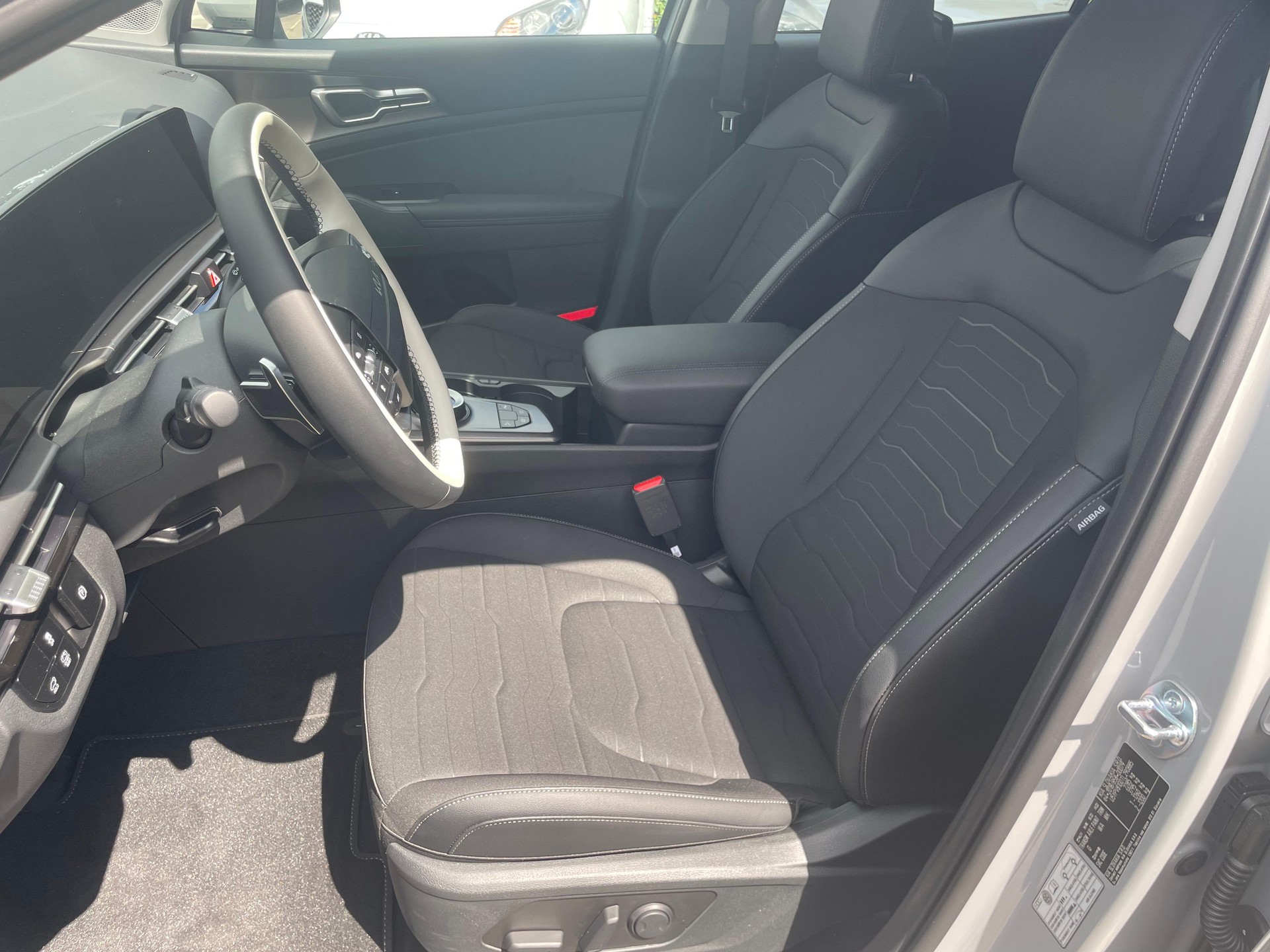 KIA Sportage 1.6 T-GDi Hybrid Style-image-10