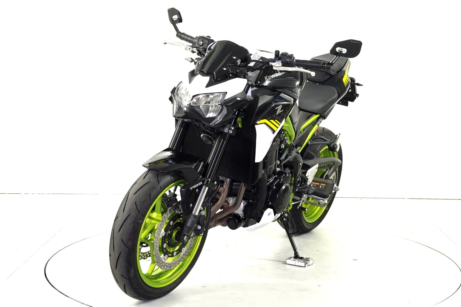 KAWASAKI Z 900 ABS-showroom-element-2