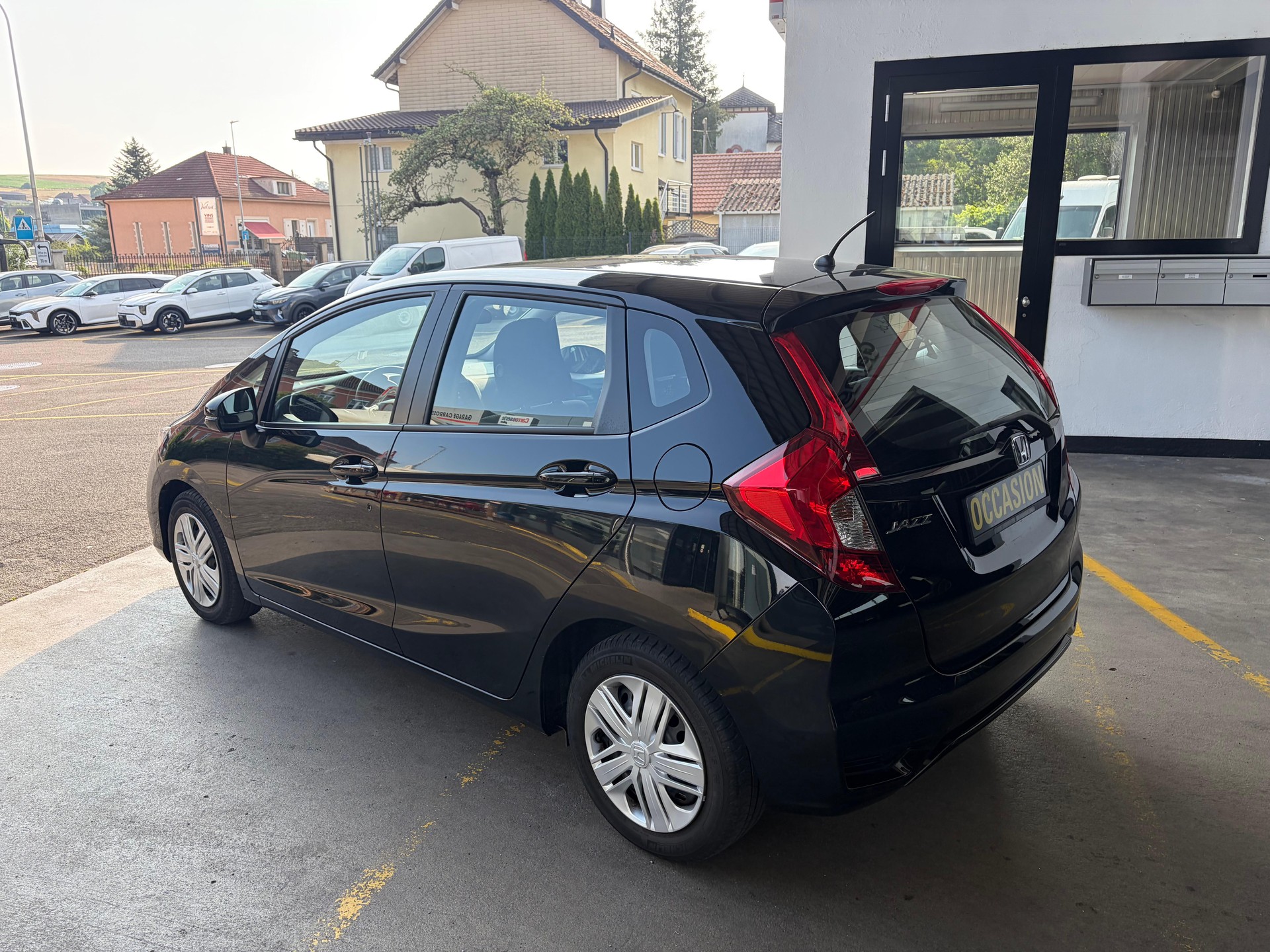 HONDA Jazz 1.3i Trend Automatique-image-3
