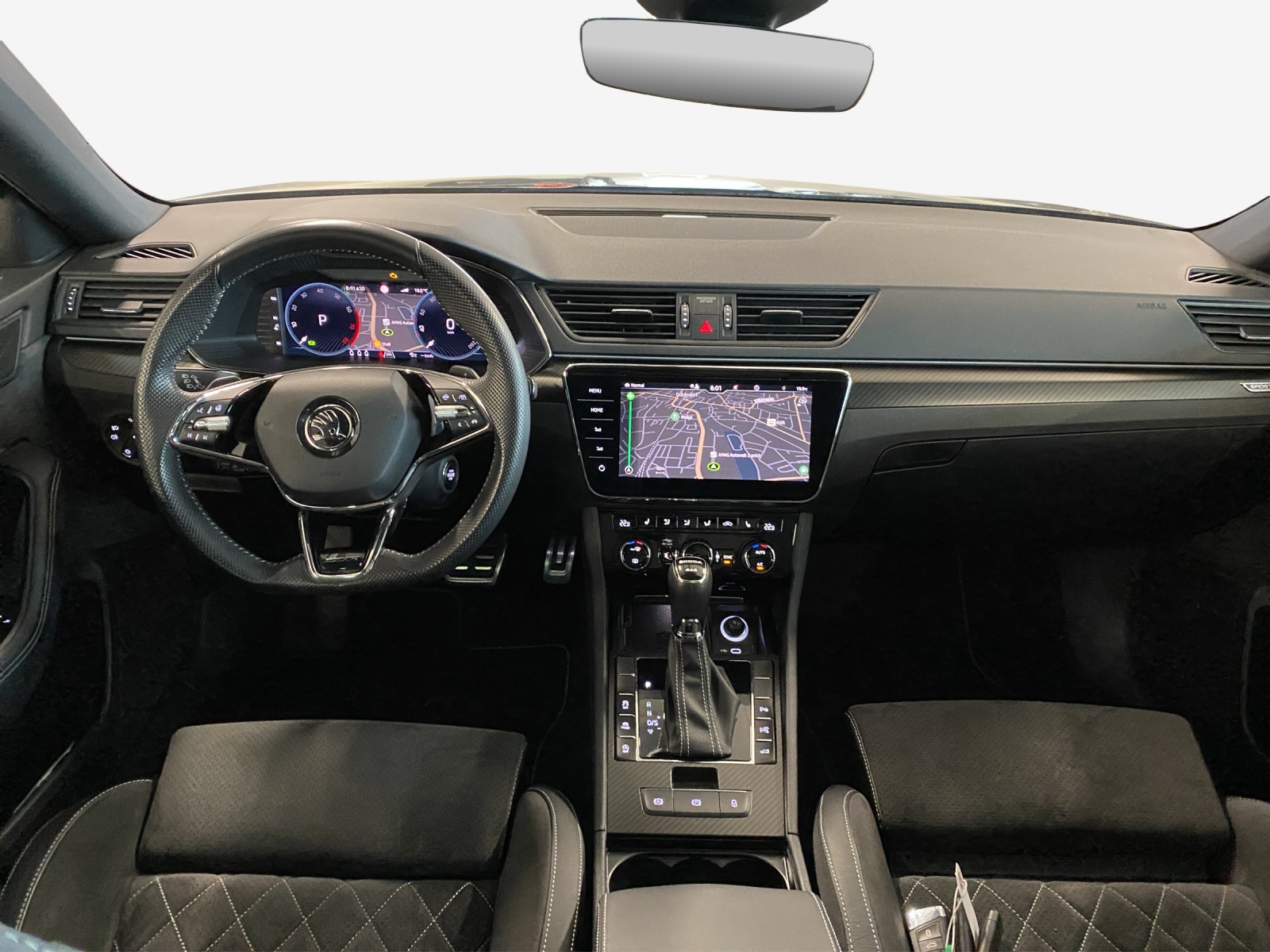 SKODA Superb Combi 2.0 TSI SportLine Light 4x4 DSG-image-8