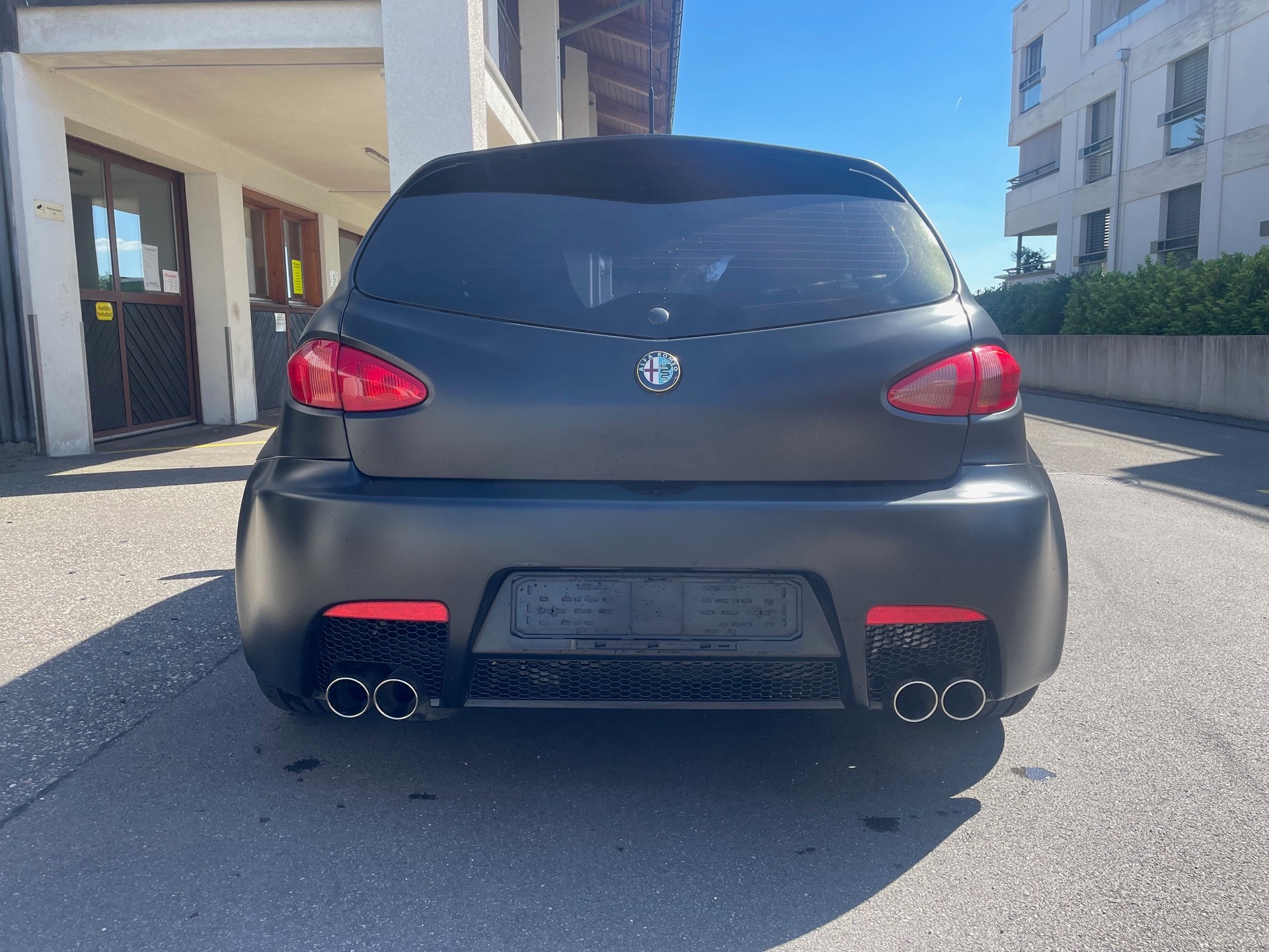 ALFA ROMEO 147 3.2 GTA, 250 PS, 6 Gang, *Klima-Aut.*, Sportsitze, Neu aufgebaut. Von Alfa Kenner für Alfa Liebhaber-image-2