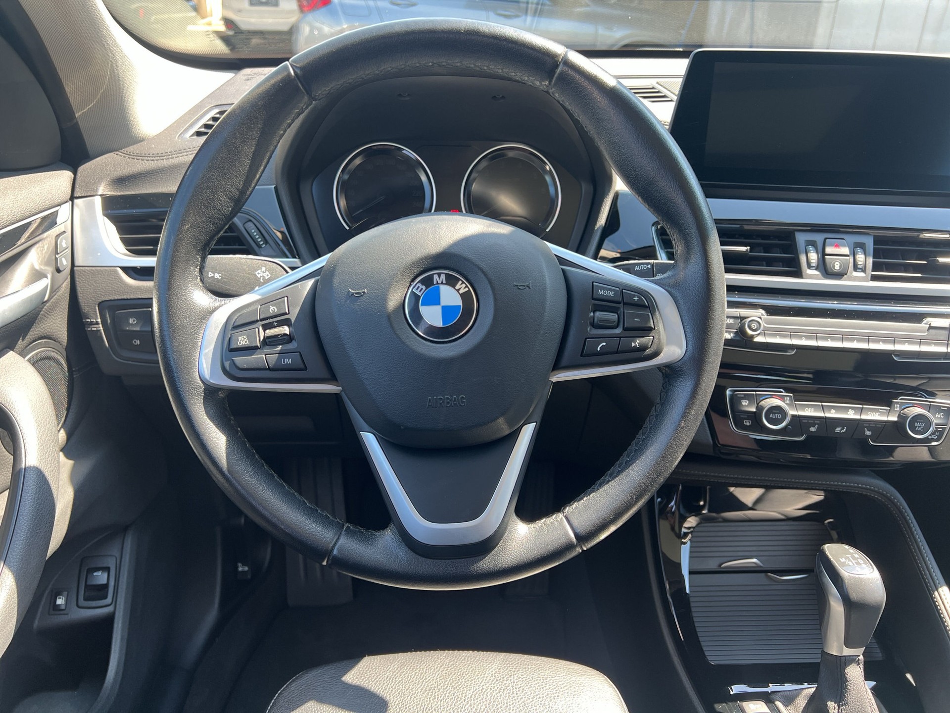 BMW X1 xDrive 25e Sport Line Steptronic-image-11