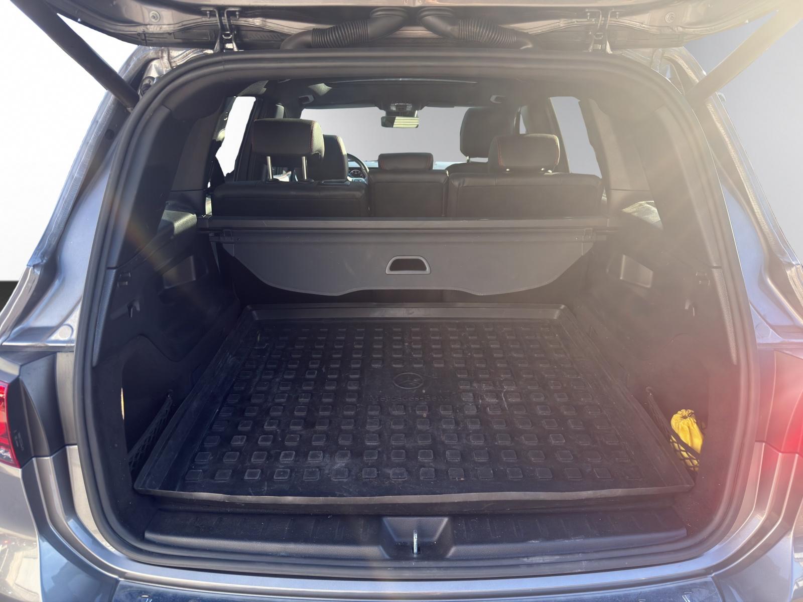 MERCEDES-BENZ GLB 250 AMG Line 8G-Tronic-image-7