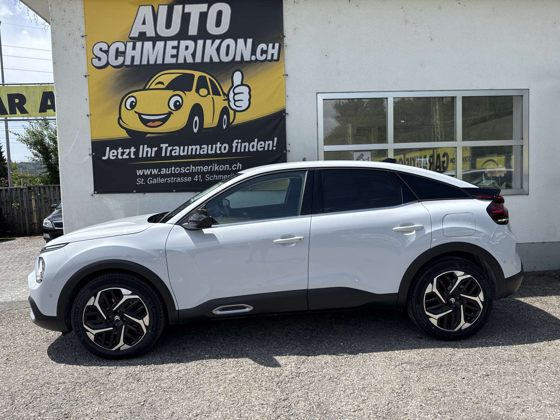 CITROEN C4 1.2 PureTech 130 Shine EAT8-Automat-image-4