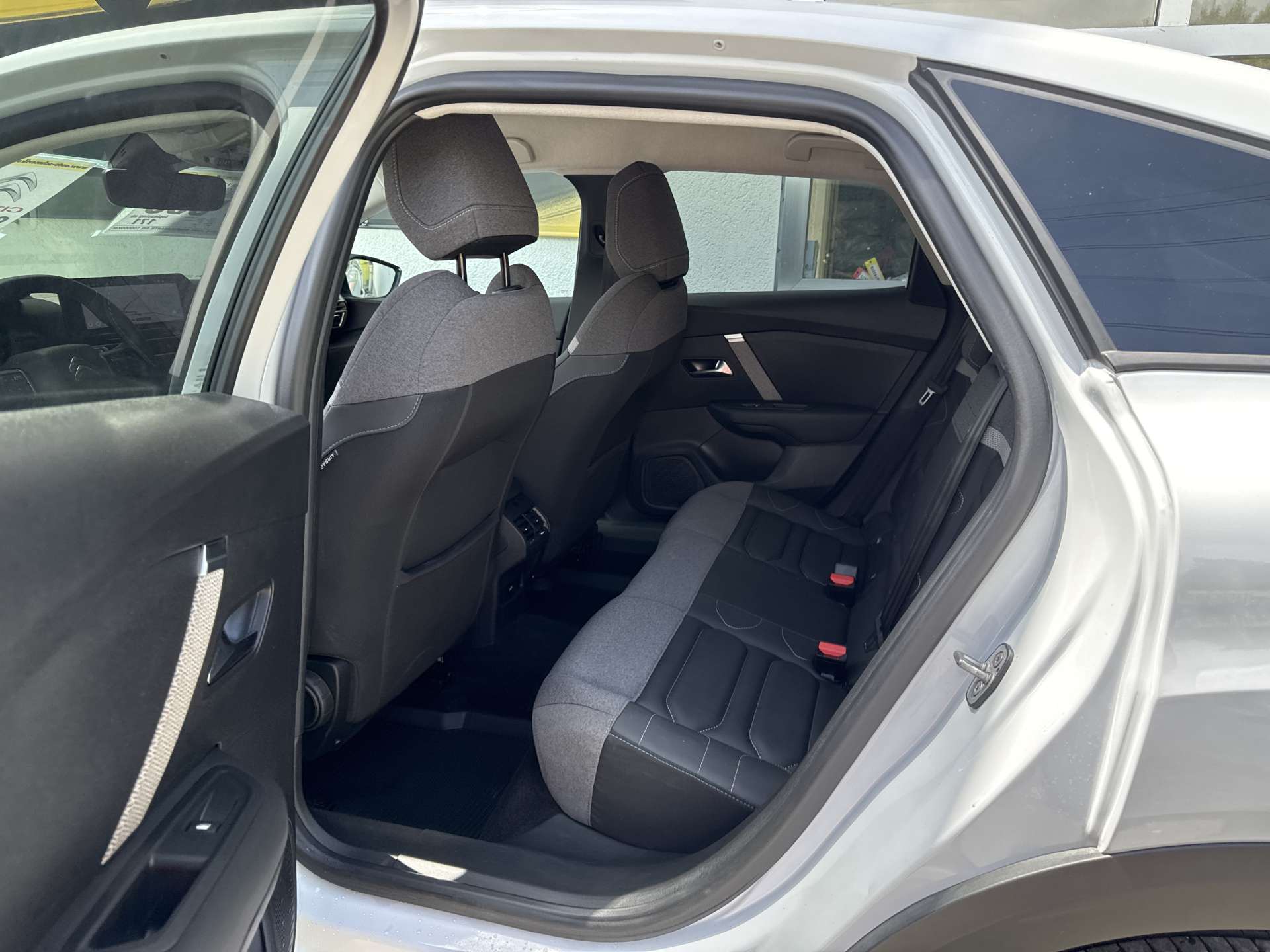 CITROEN C4 1.2 PureTech 130 Shine EAT8-Automat-image-7