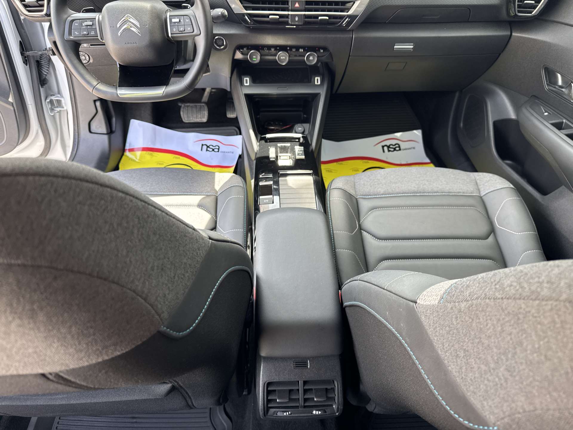 CITROEN C4 1.2 PureTech 130 Shine EAT8-Automat-image-13