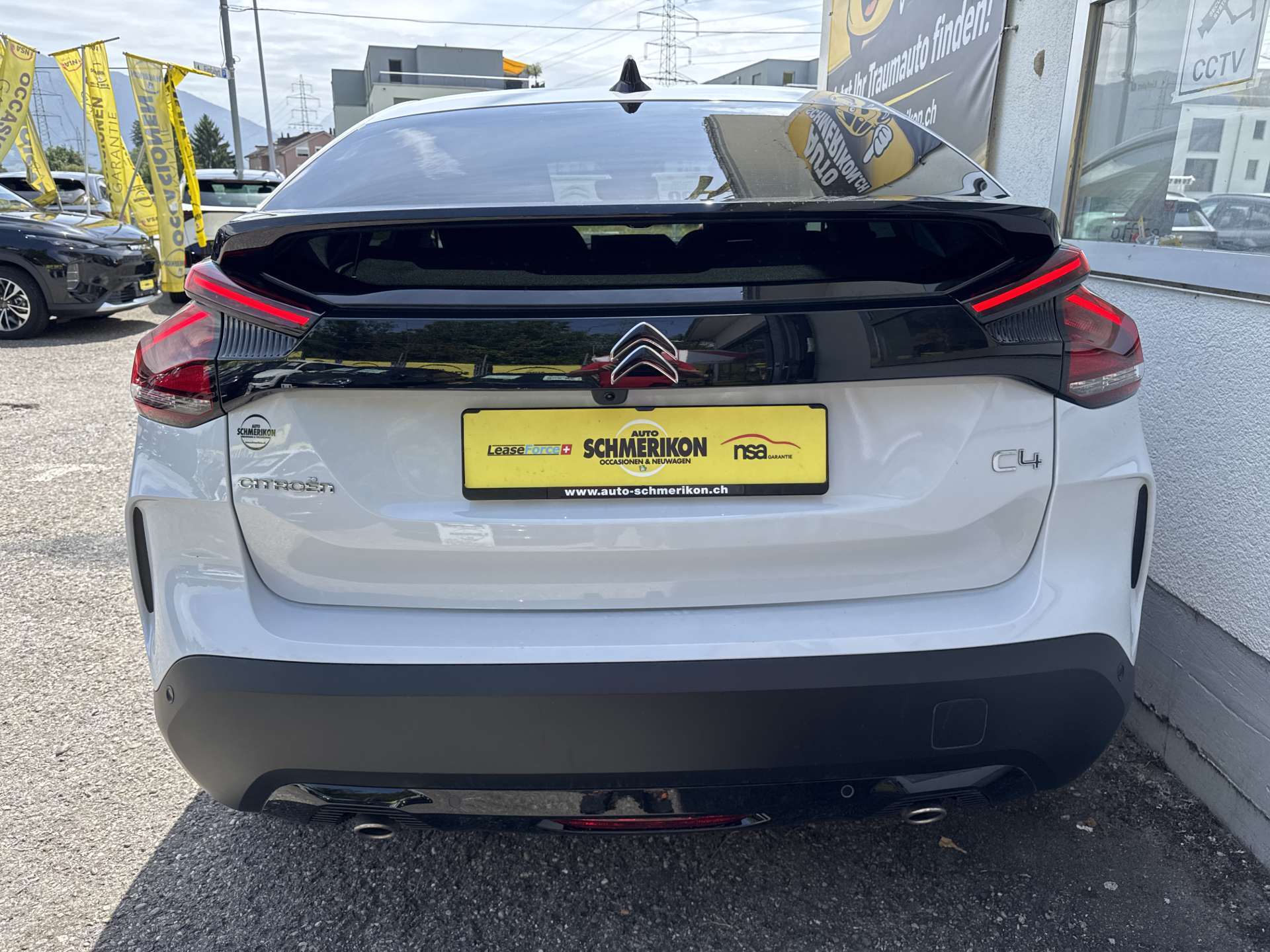 CITROEN C4 1.2 PureTech 130 Shine EAT8-Automat-image-3