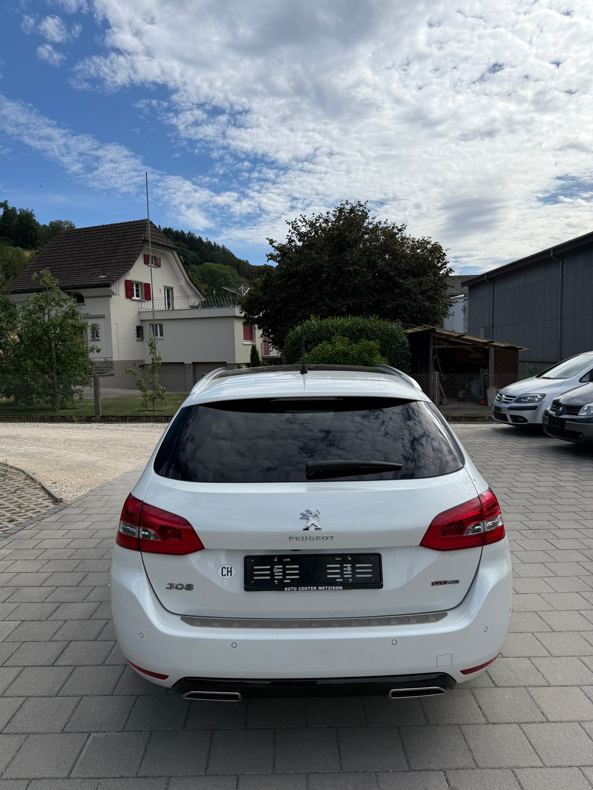 PEUGEOT 308 SW 1.2 THP GT Line Automatic-image-6
