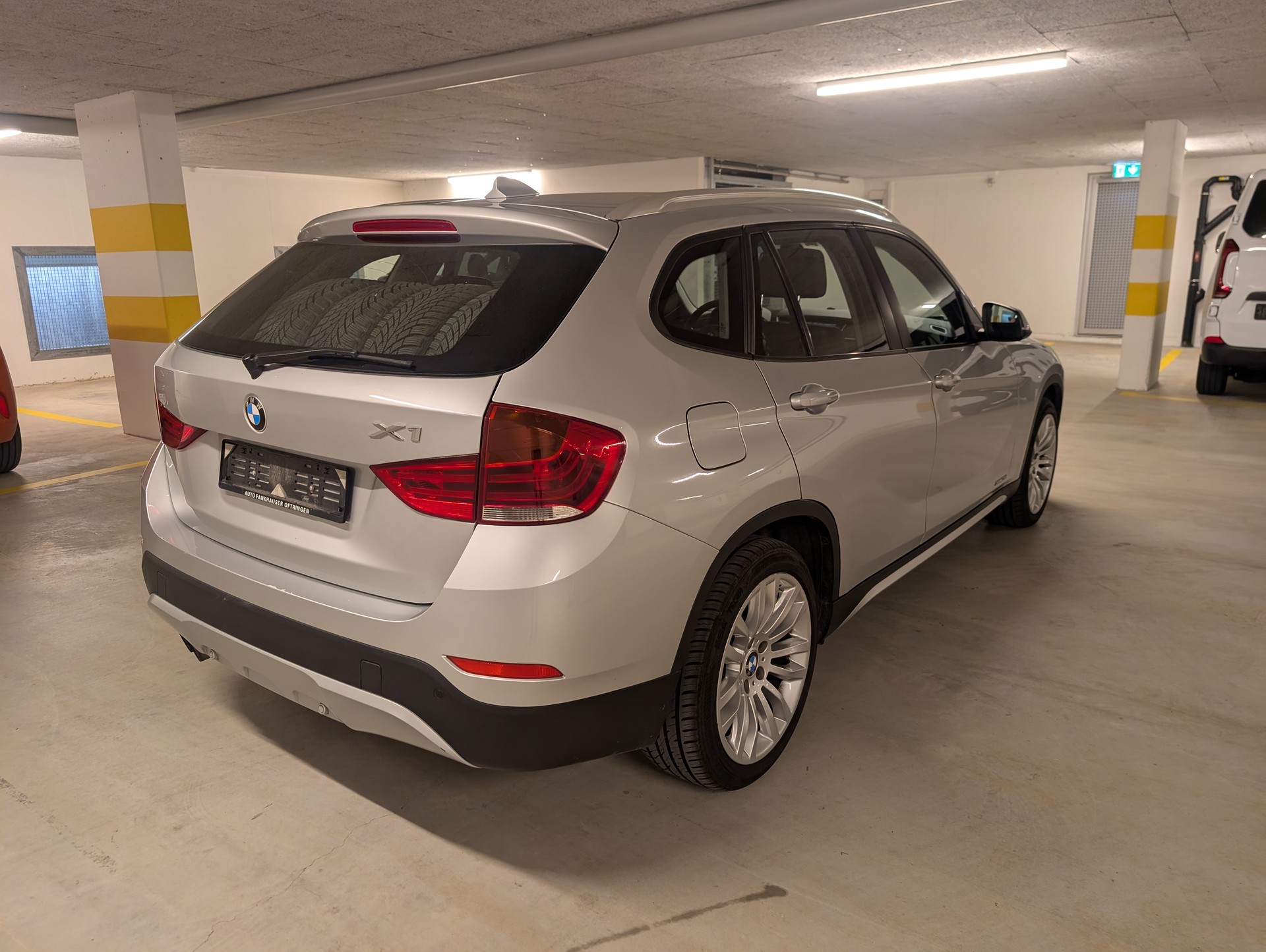 BMW X1 xDrive 20i xLine Steptronic-image-3