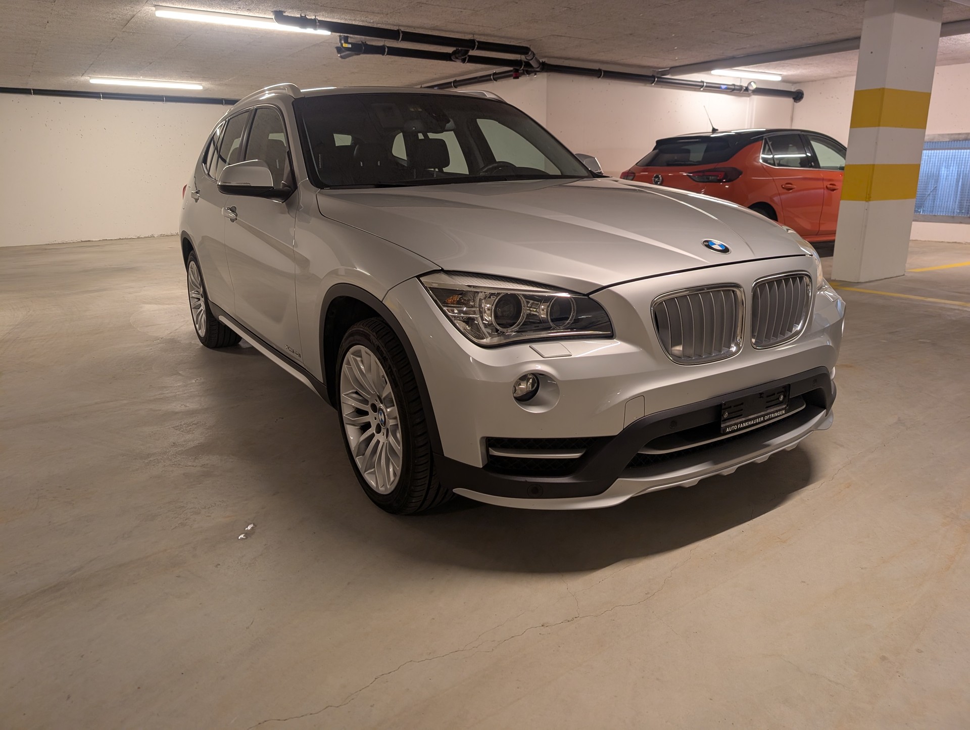 BMW X1 xDrive 20i xLine Steptronic-image-1