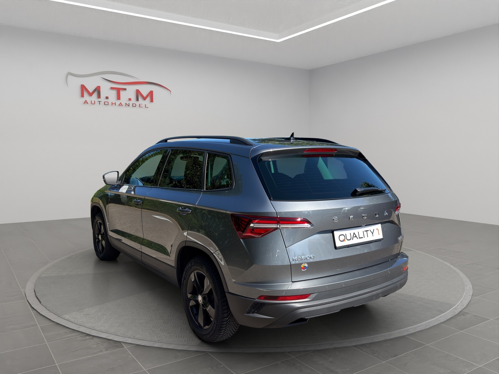 SKODA Karoq 2.0 TDI CR Ambition 4x4 DSG-image-8