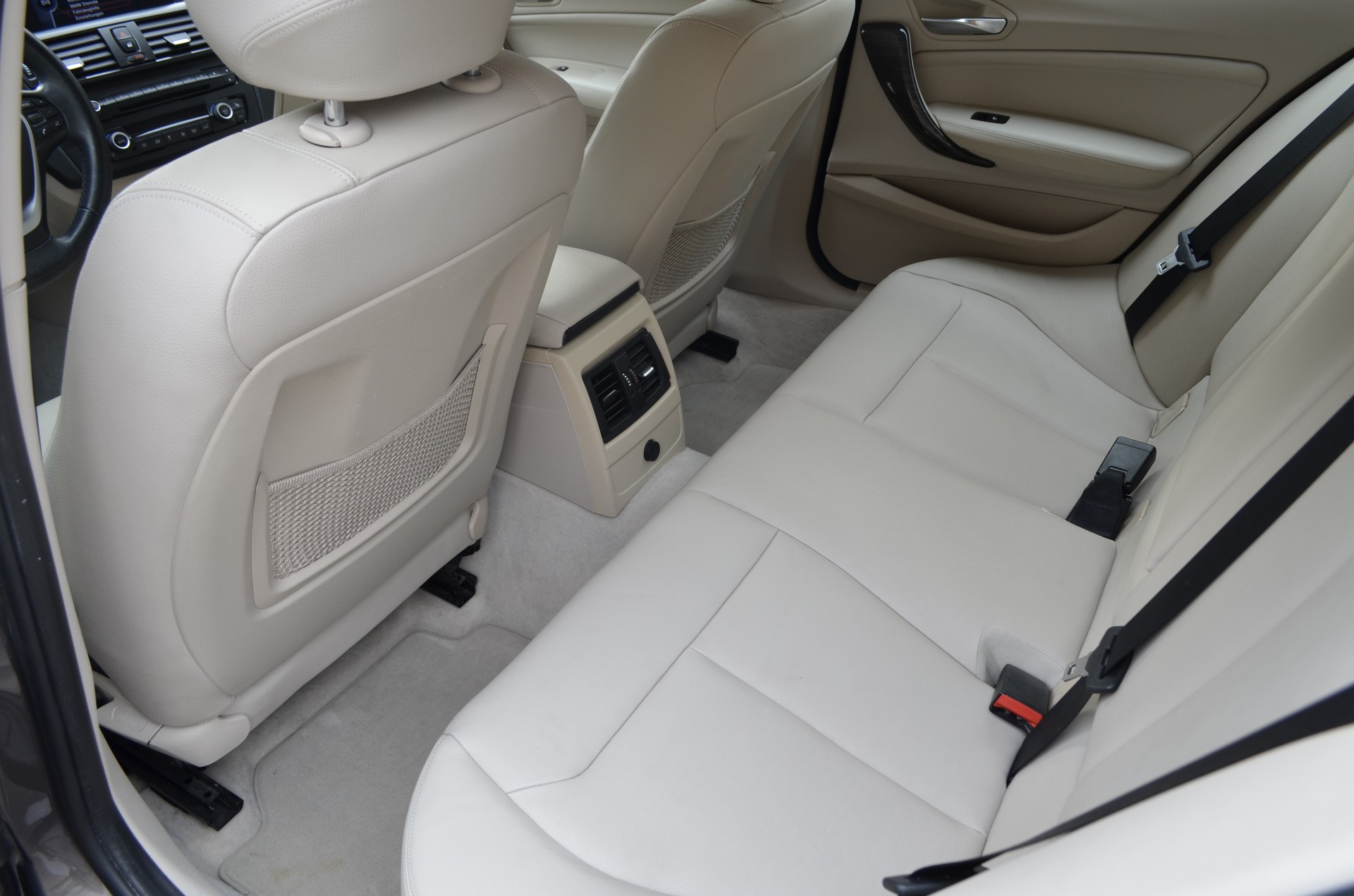 BMW 116i Steptronic-image-8