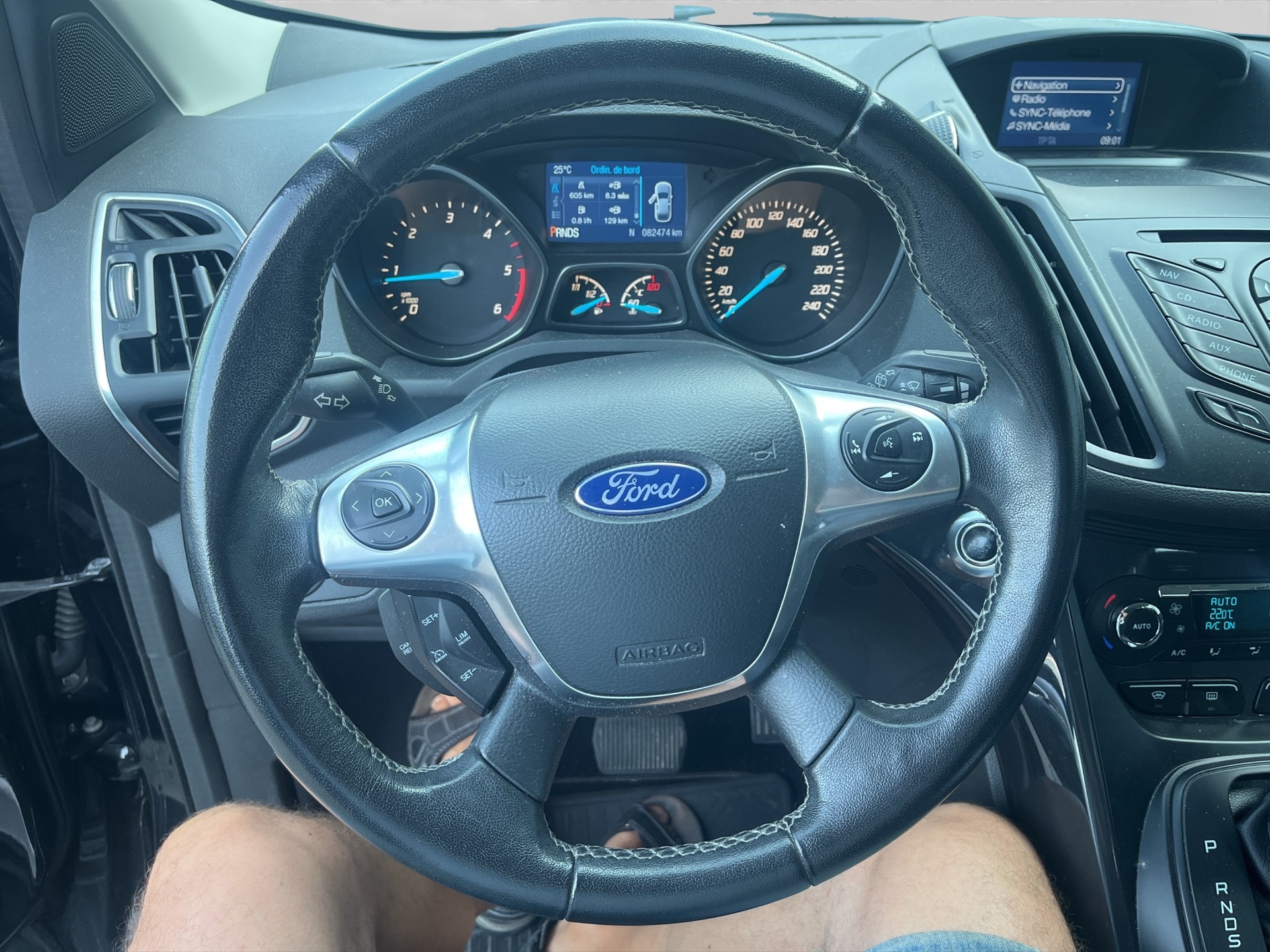 FORD Kuga 2.0 TDCi Titanium 4WD PowerShift-image-9