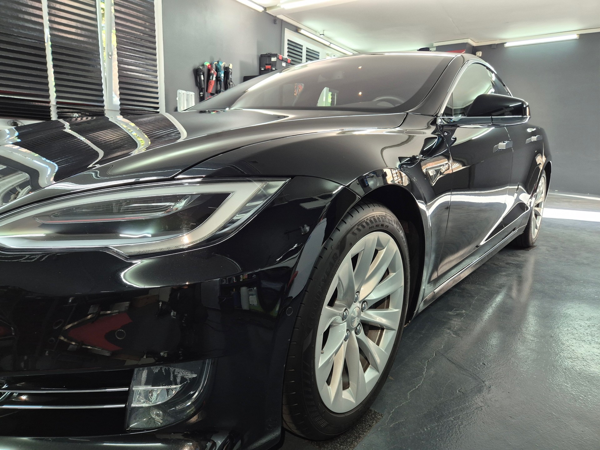 TESLA 75 D-image-3