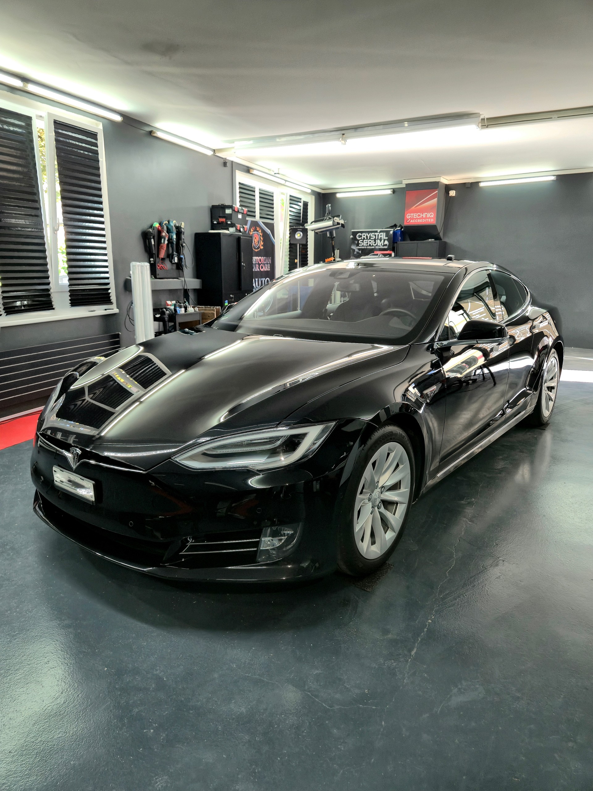 TESLA 75 D-image-0