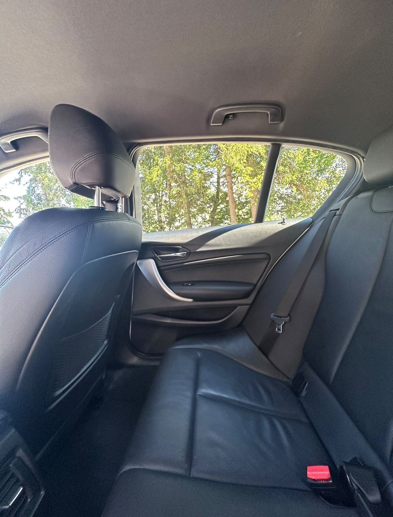 BMW 120d xDrive SAG M Sport-image-4