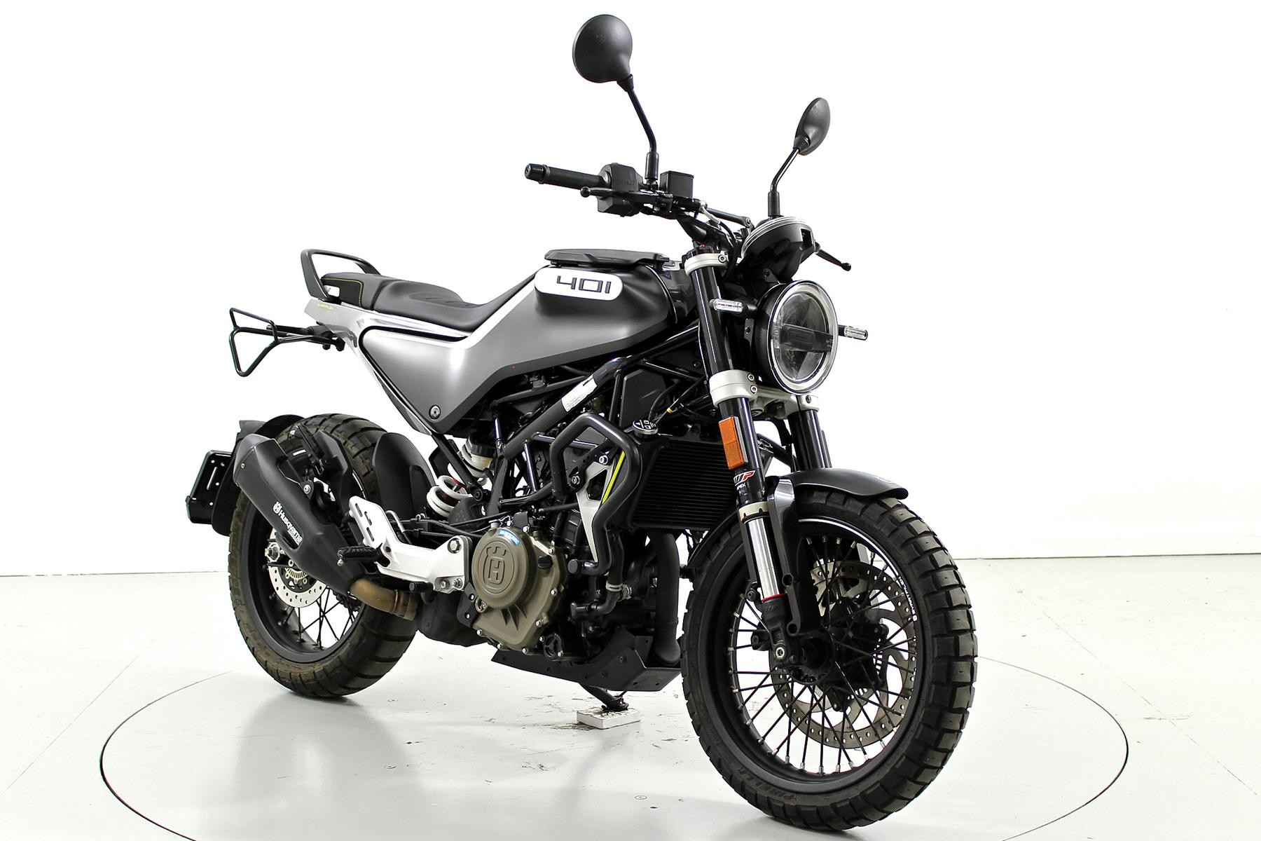 HUSQVARNA SVARTPILEN 401 ABS-showroom-element-1