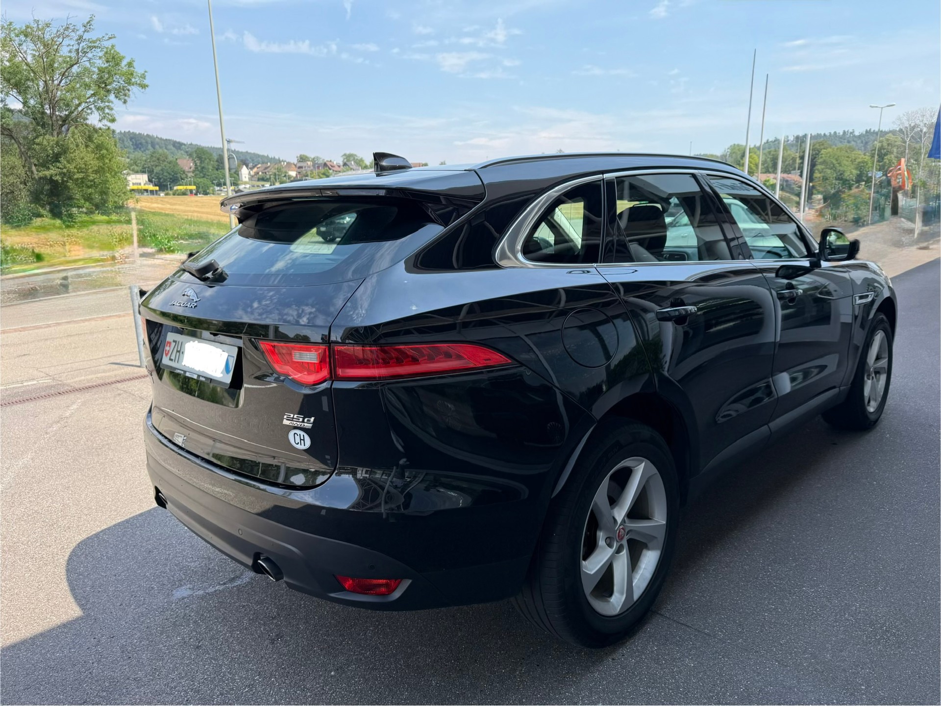 JAGUAR 2.0 D 240 Advantage AWD-image-4