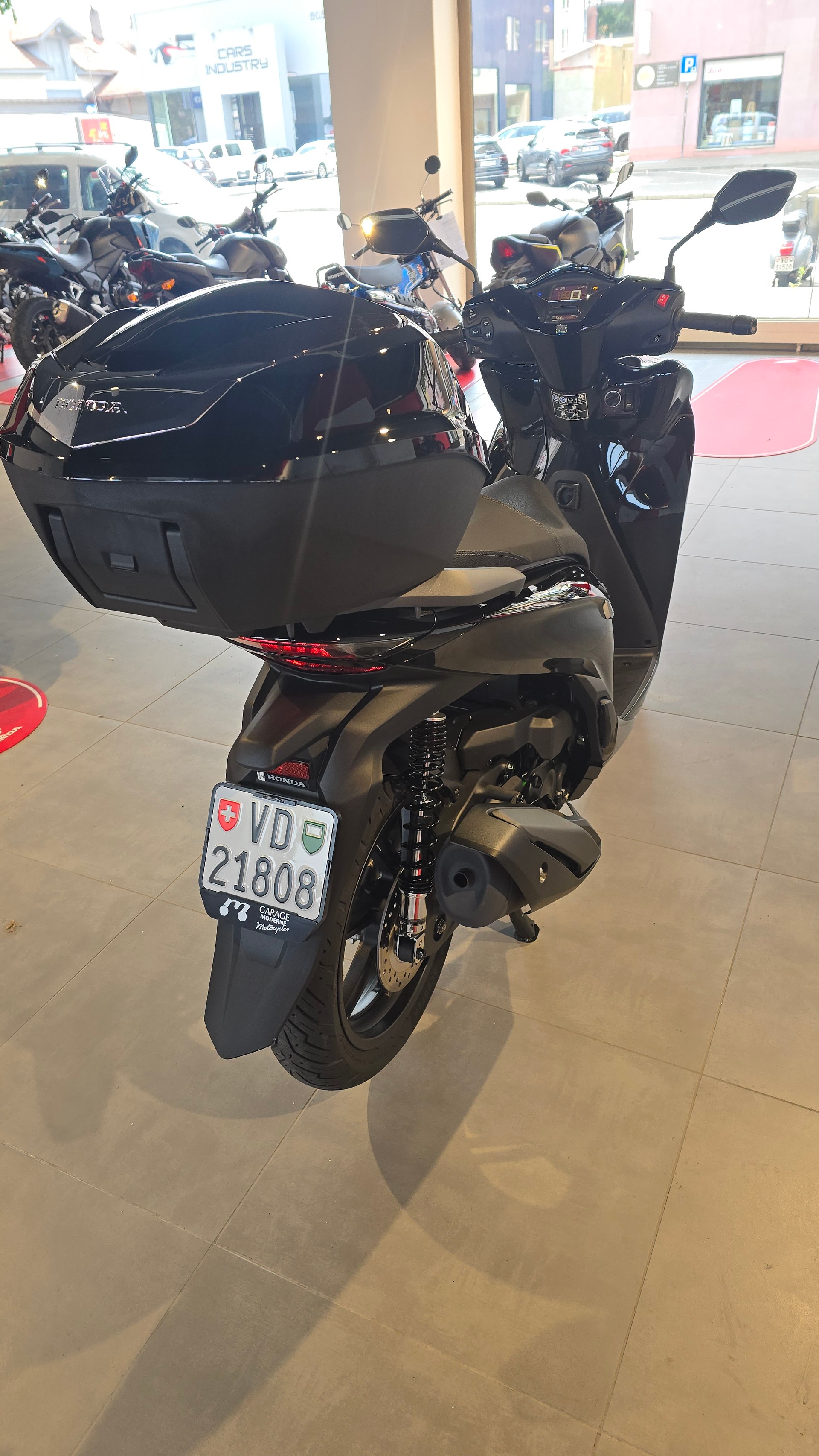 HONDA SH 350-image-7