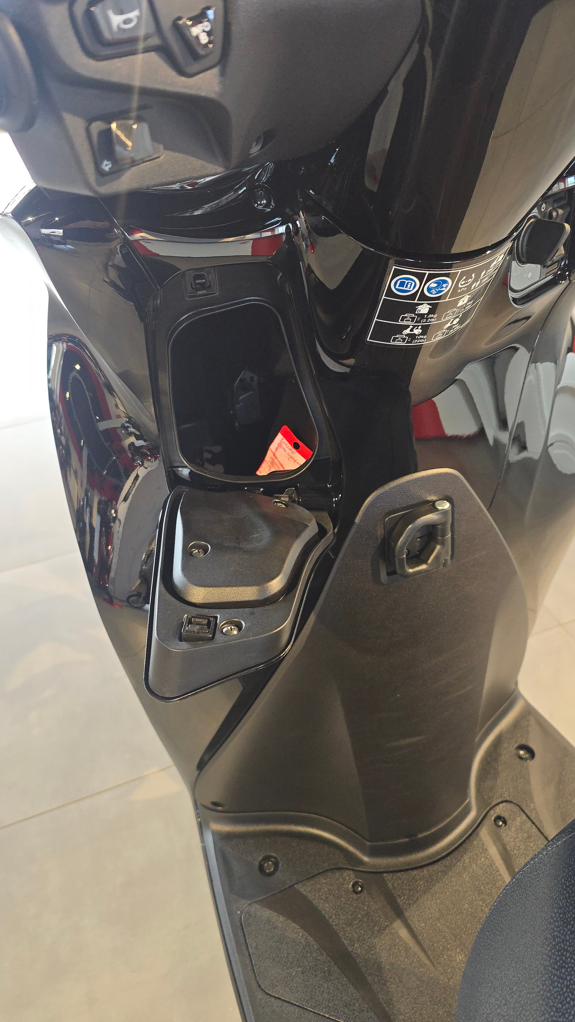 HONDA SH 350-image-12