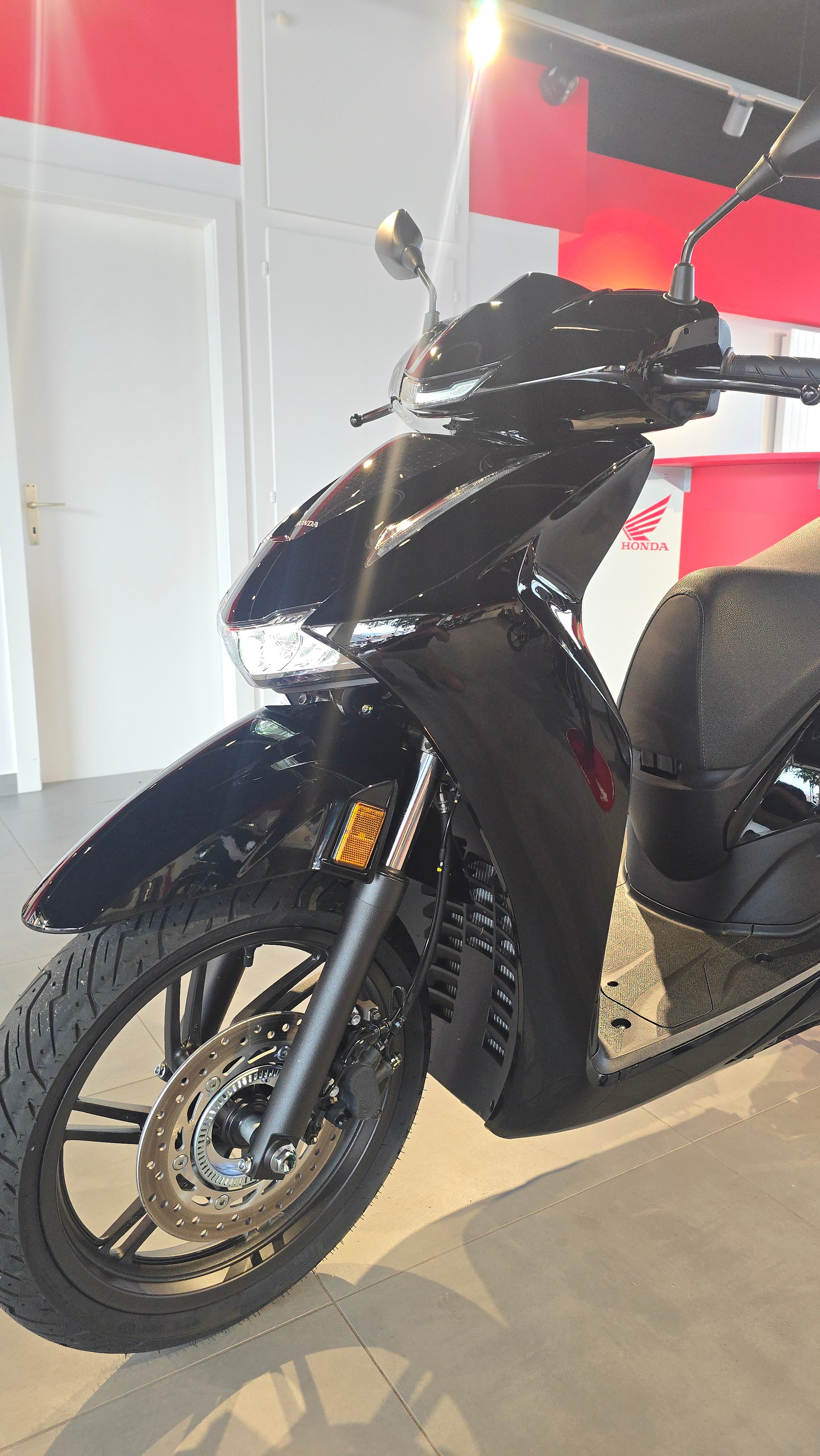 HONDA SH 350-image-1