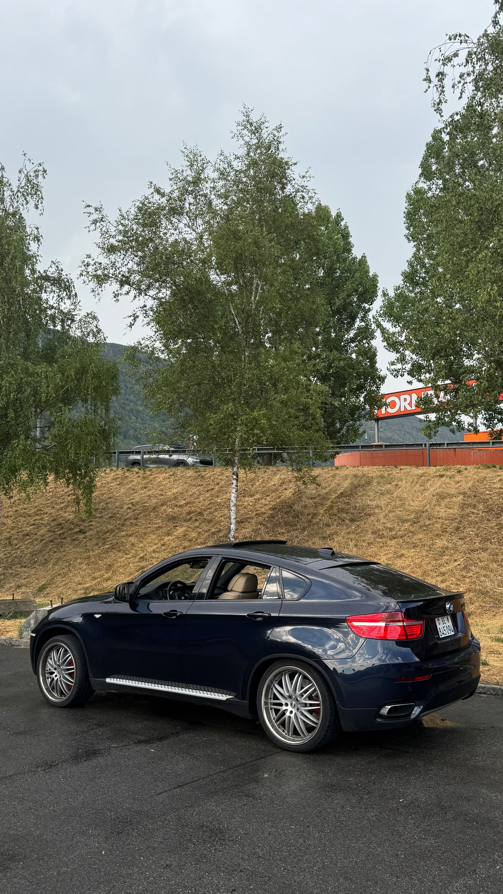 BMW X6 50i xDrive-image-1