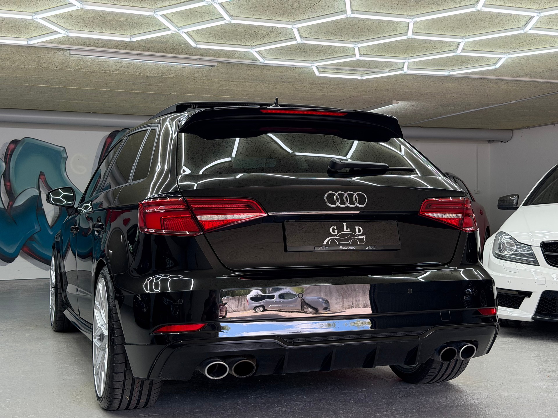 AUDI S3 Sportback 2.0 TFSI quattro S-tronic *19’ Silver wheels / no FAP/OPF / CH Auto*-image-5