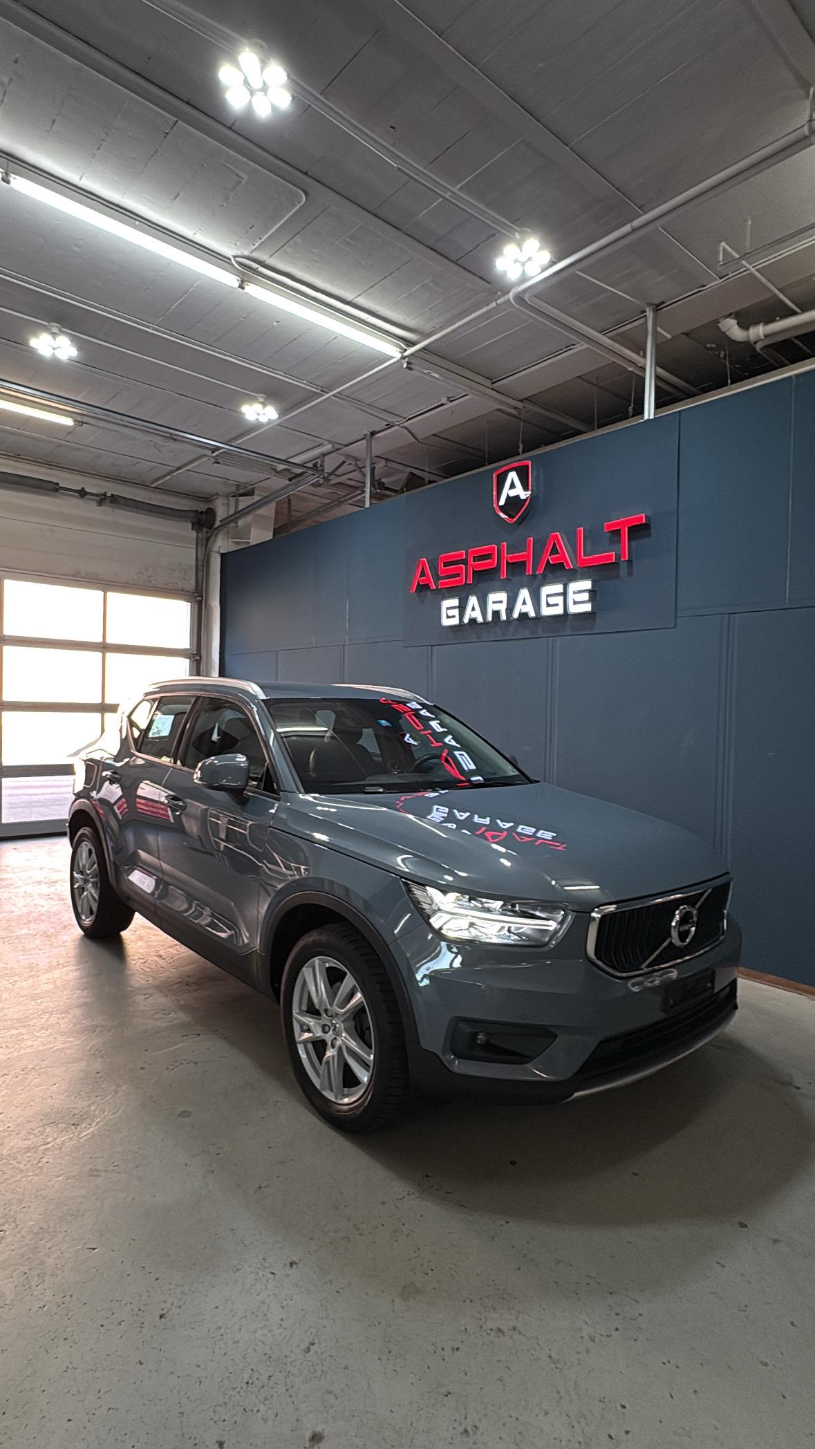 VOLVO XC40 D3 Momentum Geartronic-image-1