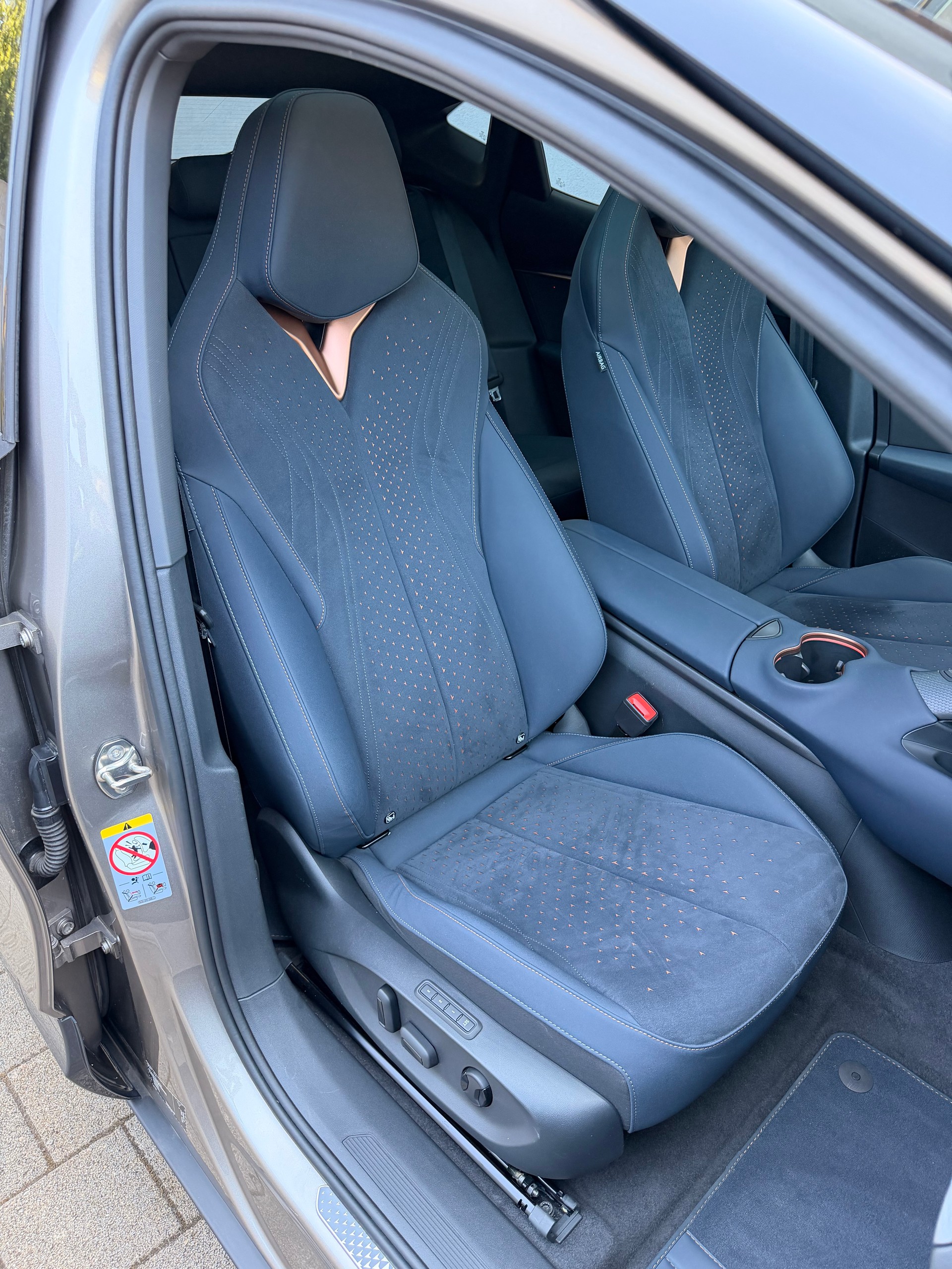 CUPRA Tavascan Type 9 77 kWh Adrenaline-image-17
