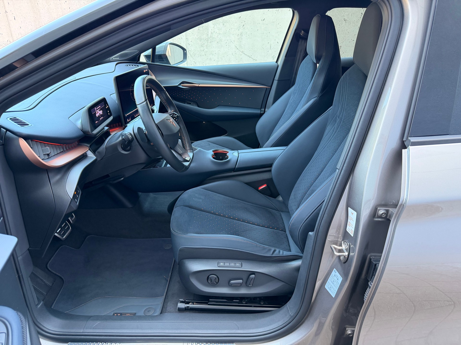 CUPRA Tavascan Type 9 77 kWh Adrenaline-image-9