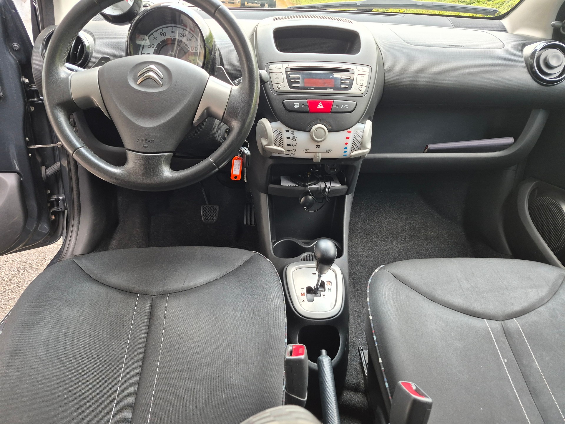 CITROEN C1 1.0i Exclusive EGS-image-7