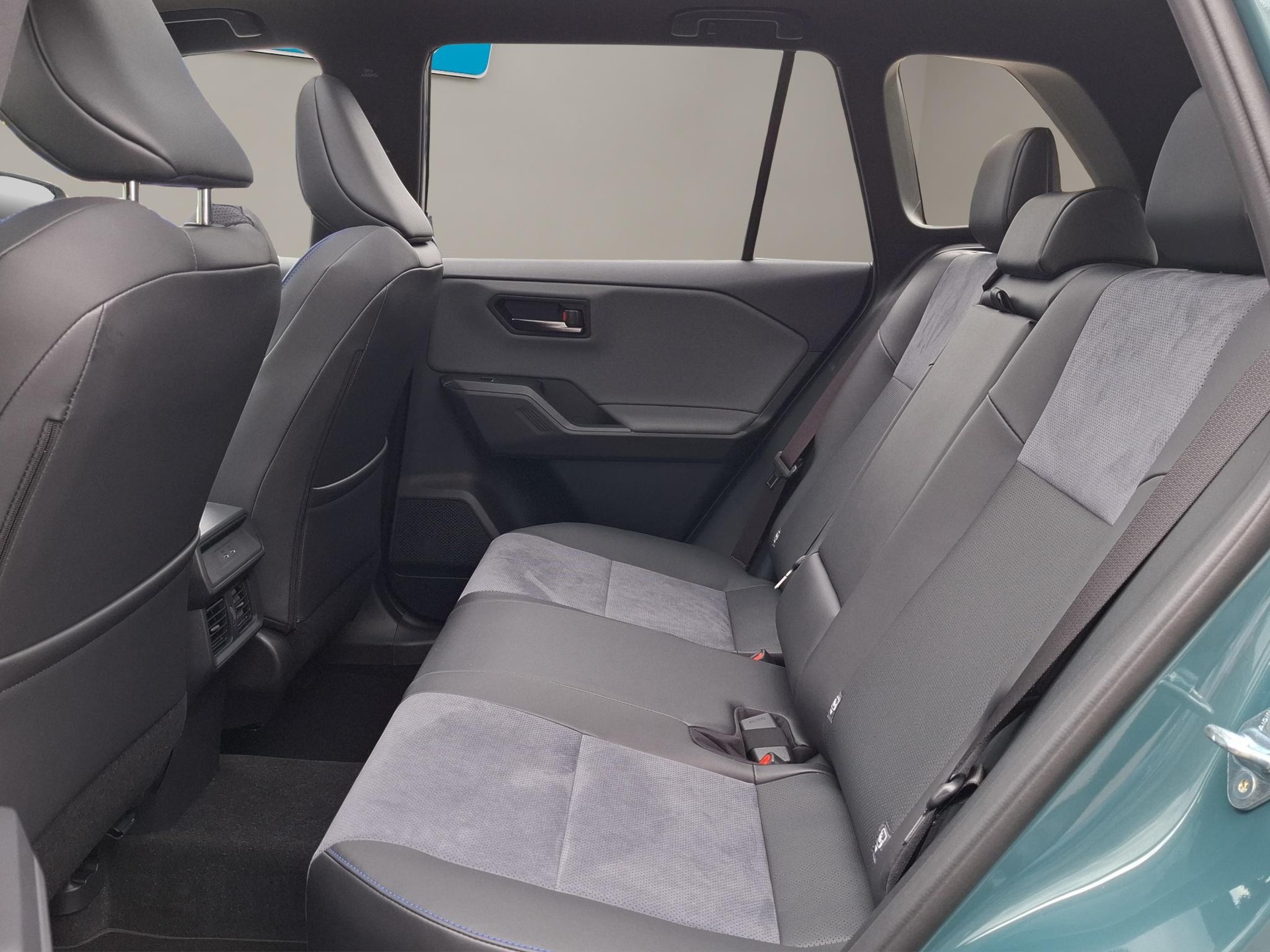 SUZUKI Across 2.5 PHEV Compact Top 4x4-image-12