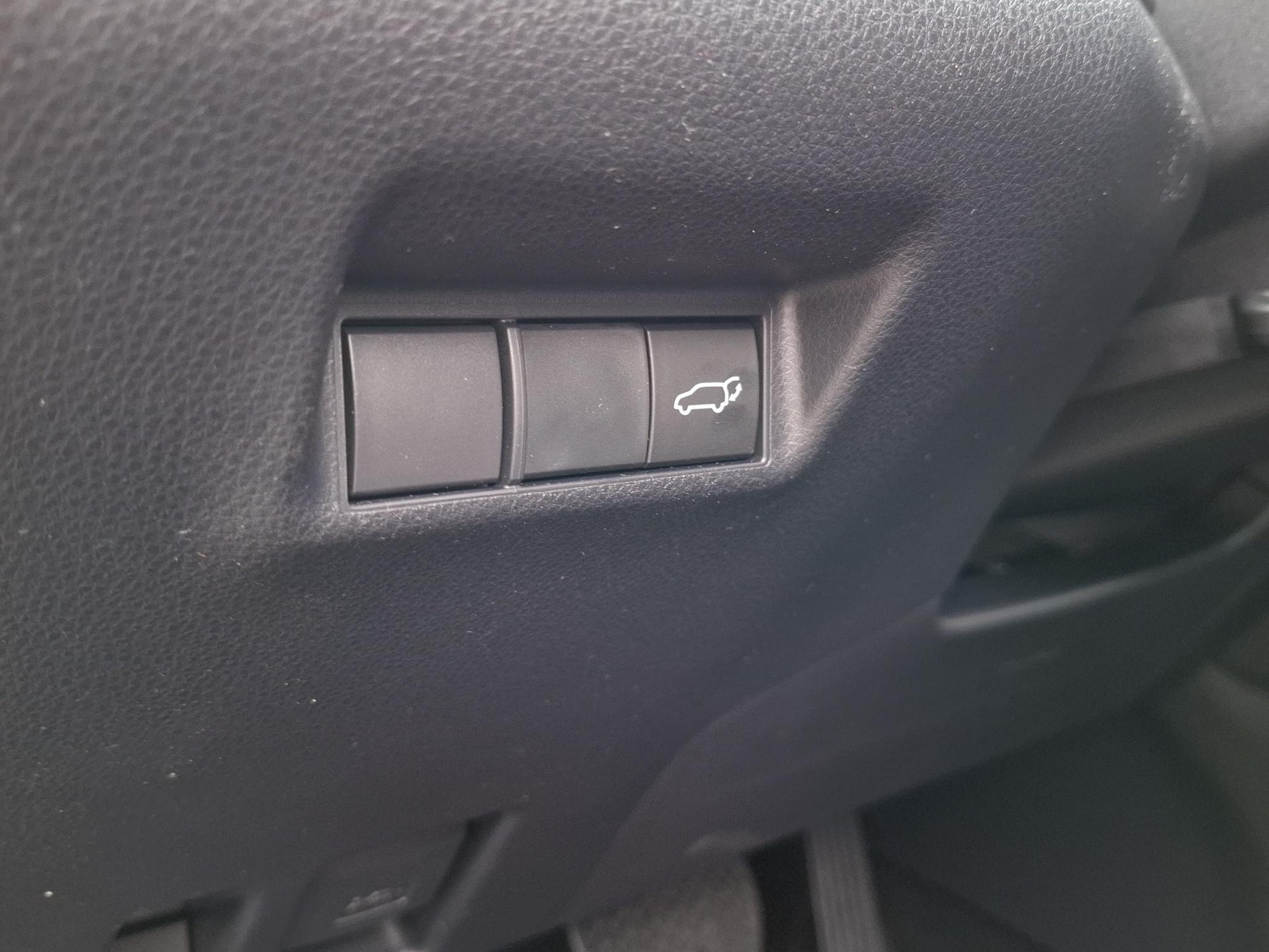 SUZUKI Across 2.5 PHEV Compact Top 4x4-image-6