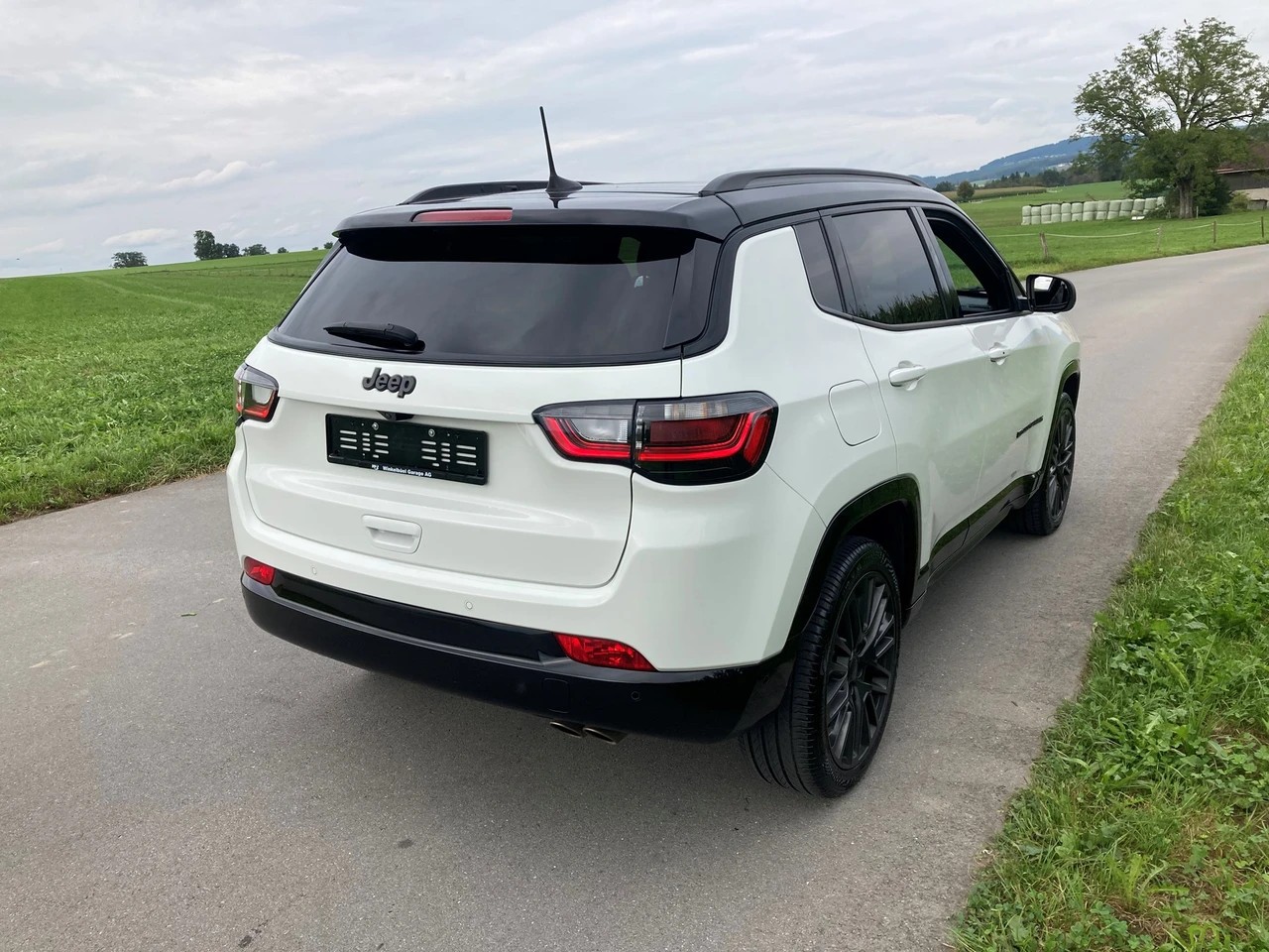 JEEP Compass 1.3 Turbo 80th Anniversary DKG-image-2