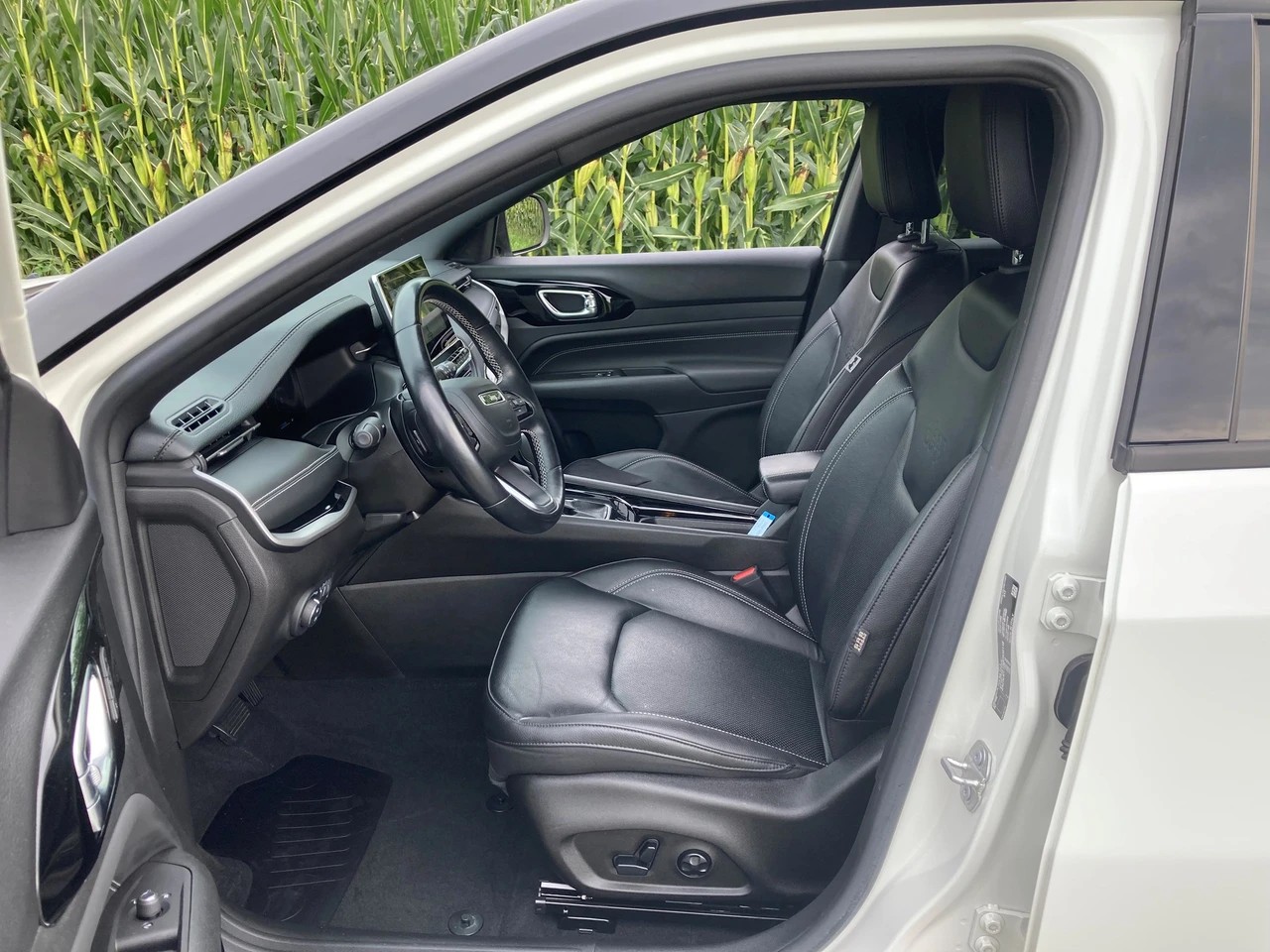 JEEP Compass 1.3 Turbo 80th Anniversary DKG-image-7