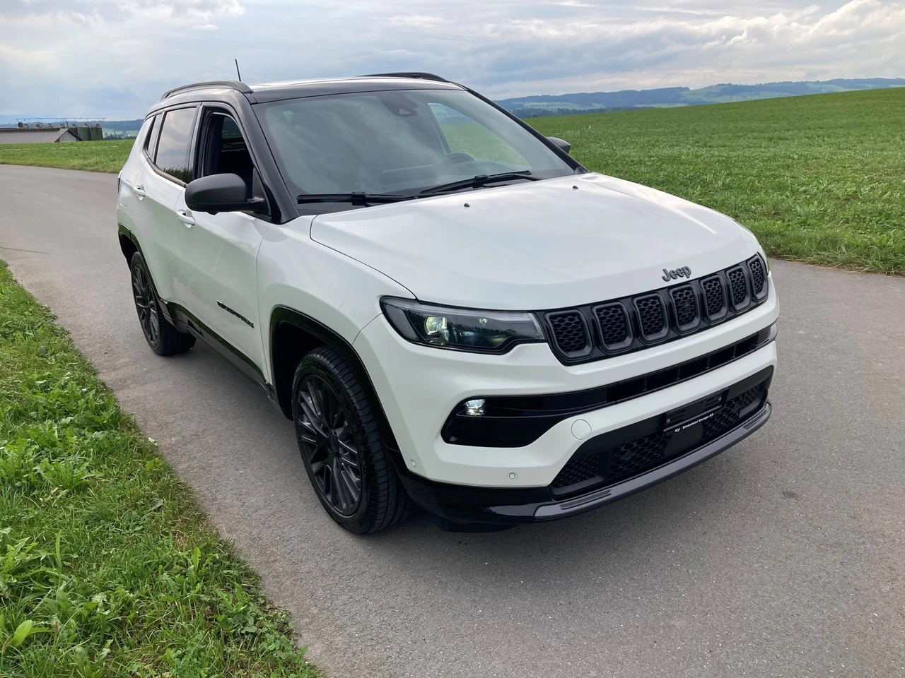 JEEP Compass 1.3 Turbo 80th Anniversary DKG-image-1
