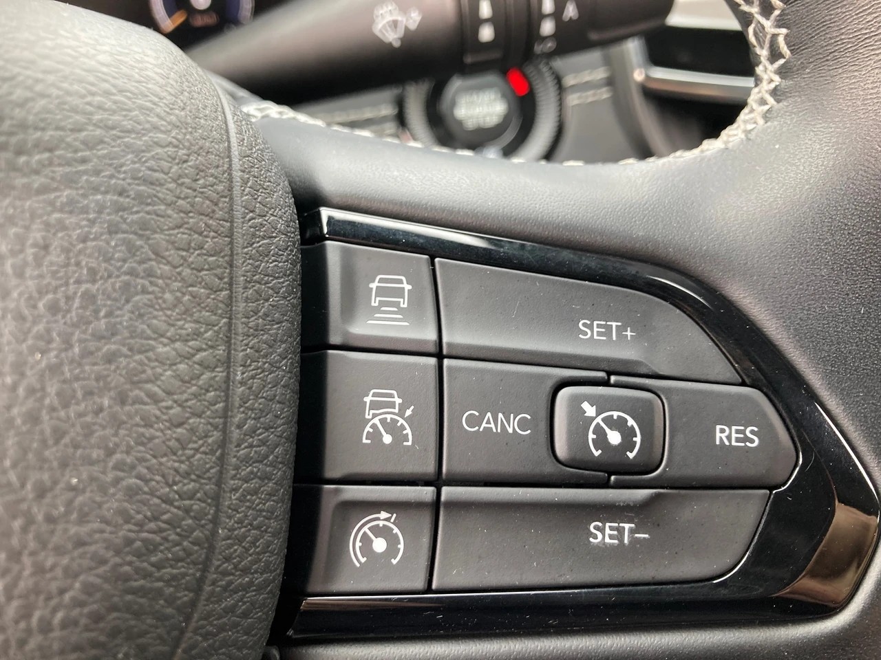JEEP Compass 1.3 Turbo 80th Anniversary DKG-image-13