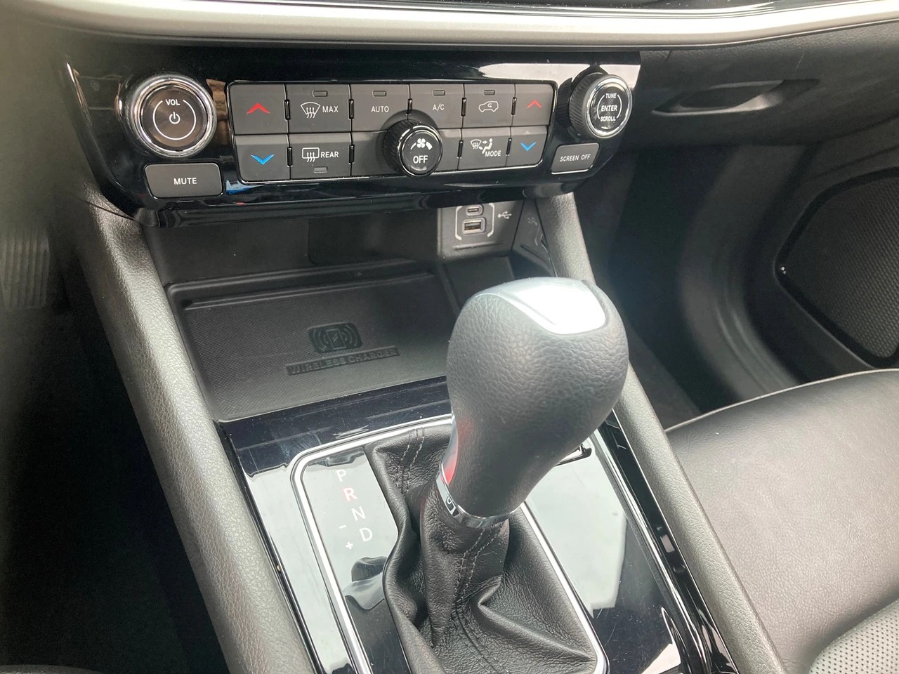 JEEP Compass 1.3 Turbo 80th Anniversary DKG-image-12