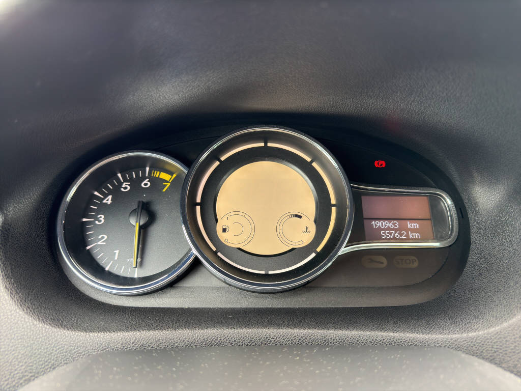 RENAULT Mégane Grandtour 1.2 TCe Zen-image-10