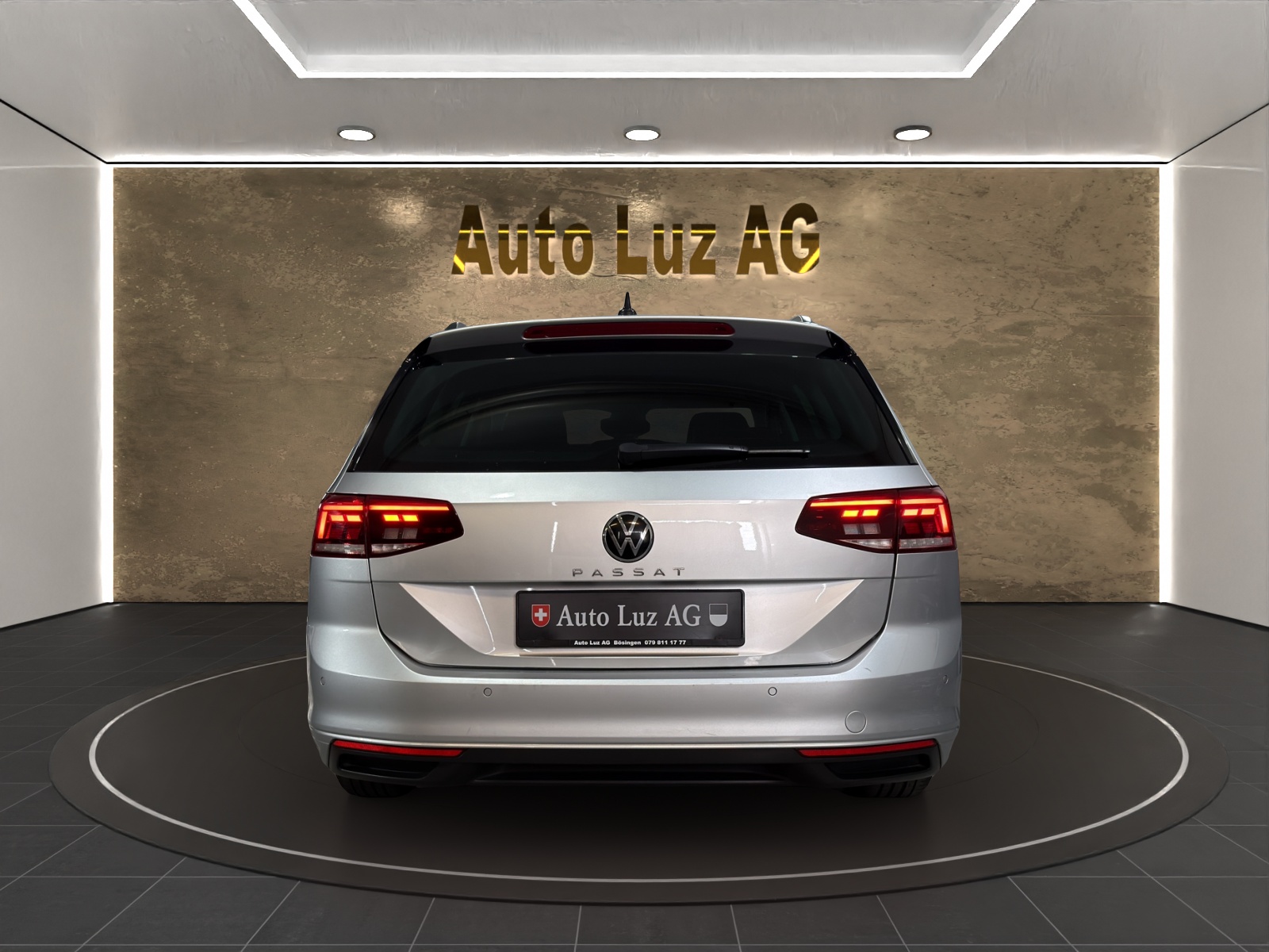 VW Passat Variant 2.0 TDI Business DSG-image-2