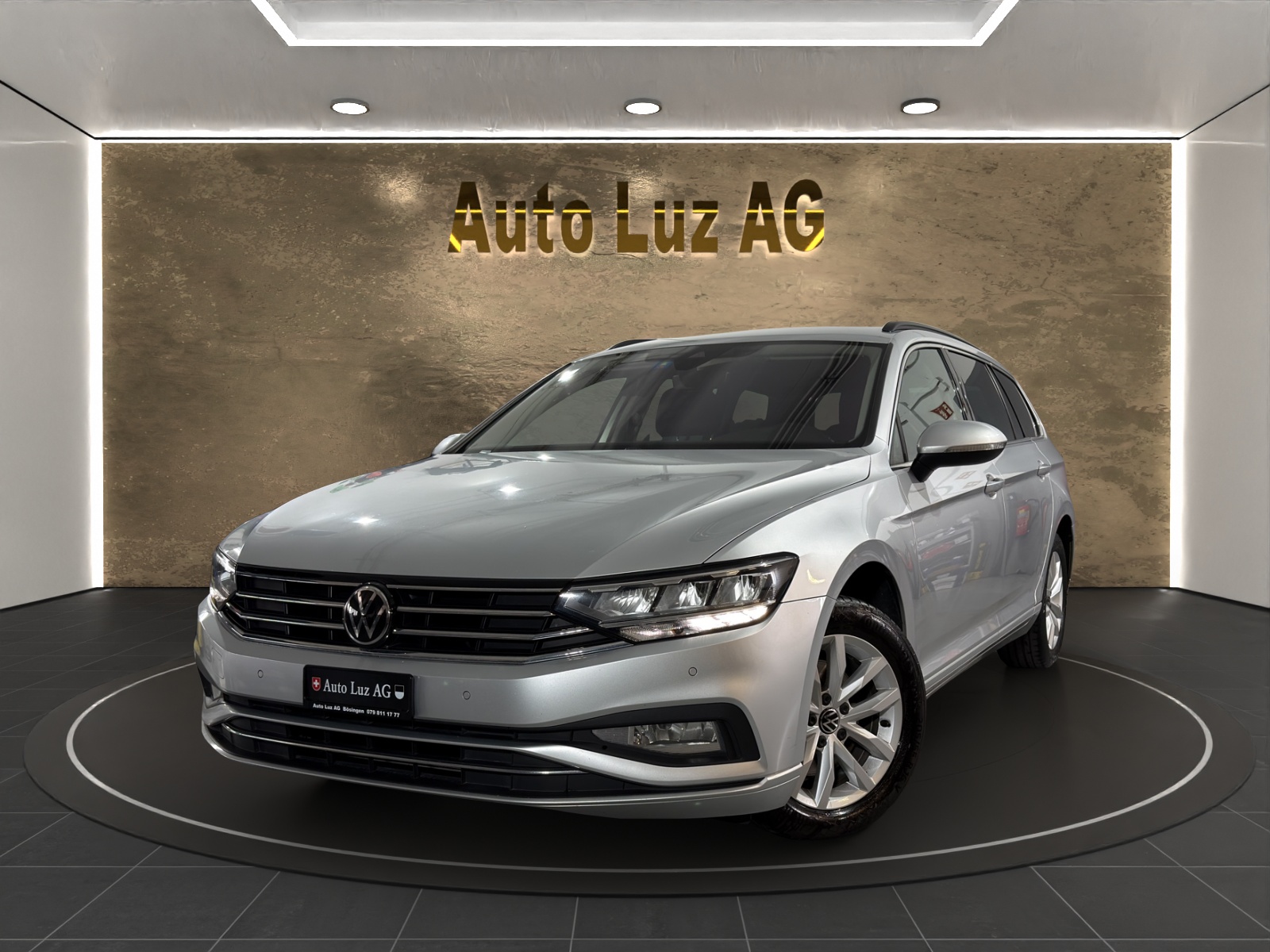 VW Passat Variant 2.0 TDI Business DSG-image-0