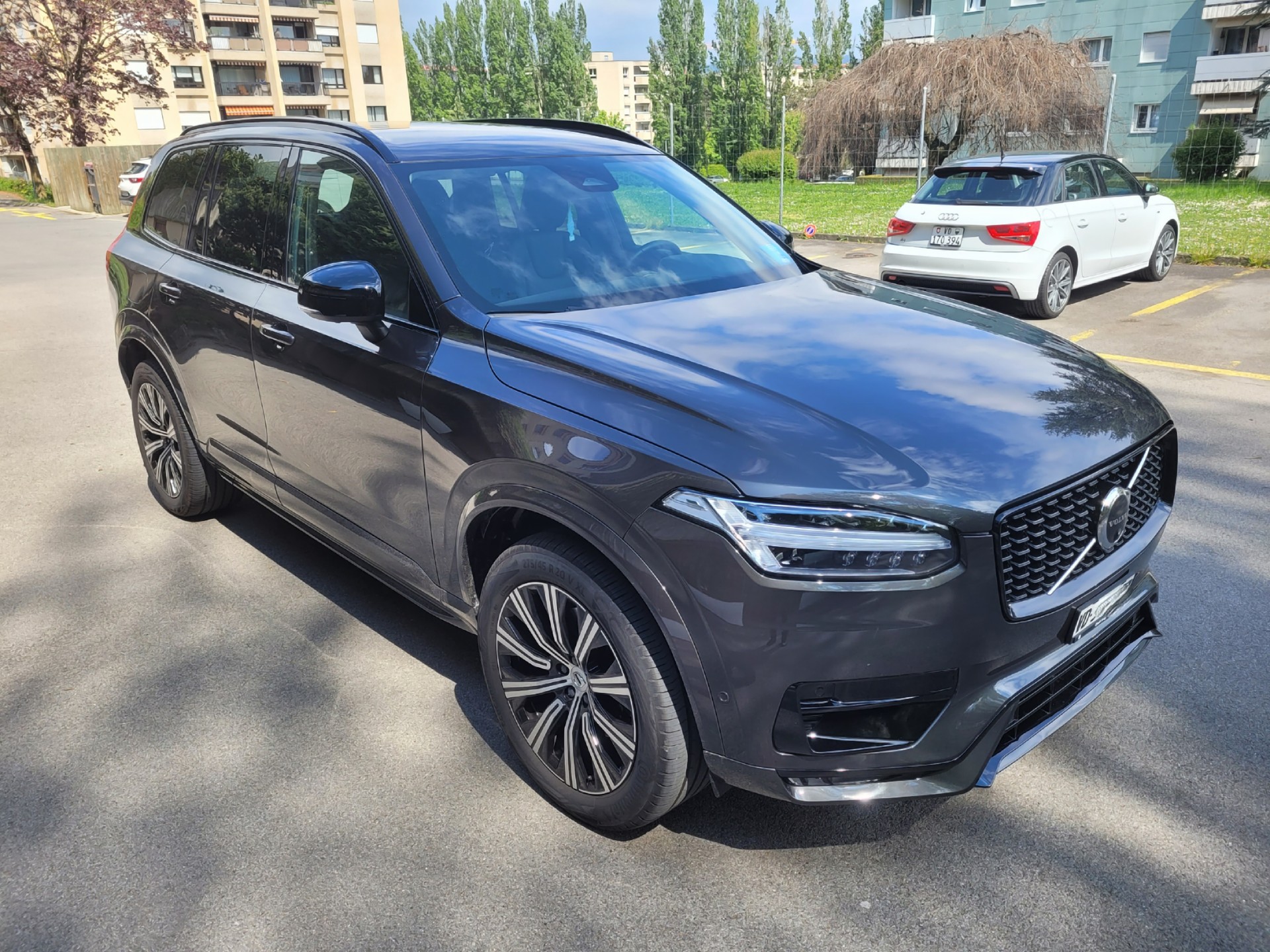 VOLVO 2.0 B5 MH Plus Dark 7P. AWD-image-11