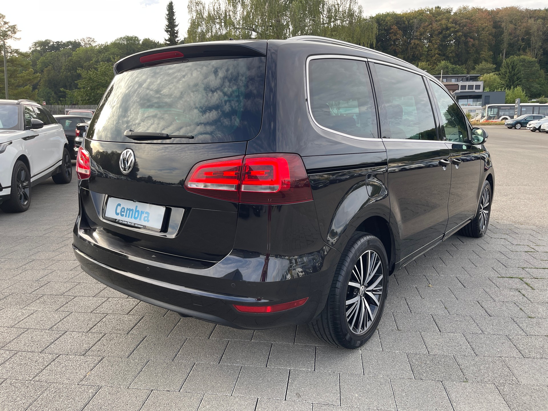 VW Sharan 2.0 TDI BMT Allstar 4Motion DSG-image-3